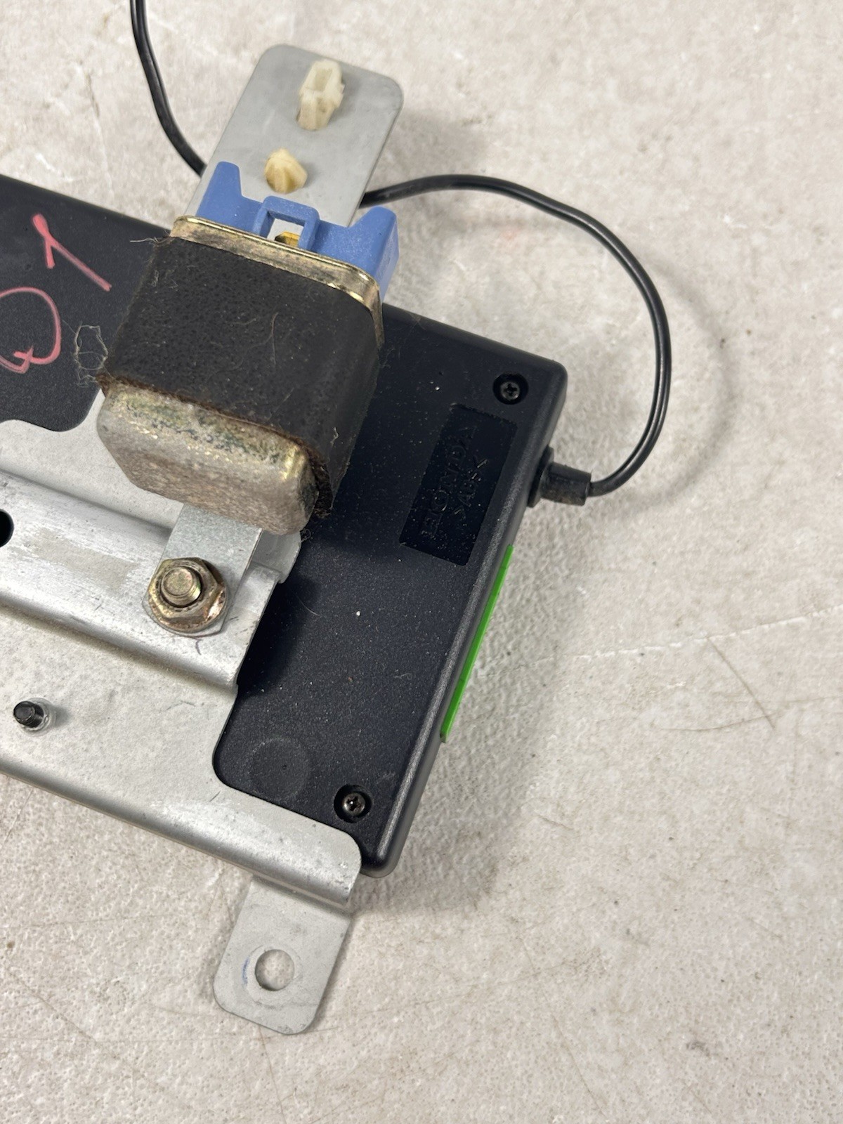 2005 Honda Insight OEM main security control module unit