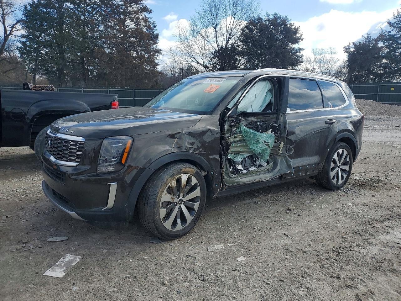 Used Body Control Module fits: 2020 Kia Telluride Body Control BCM center dash U