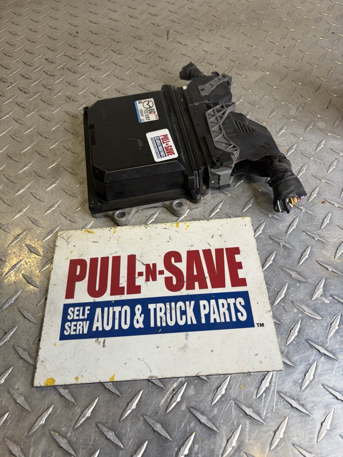 2012 Mazda 3 – ECU ECM PCM – PE2G 18 881P