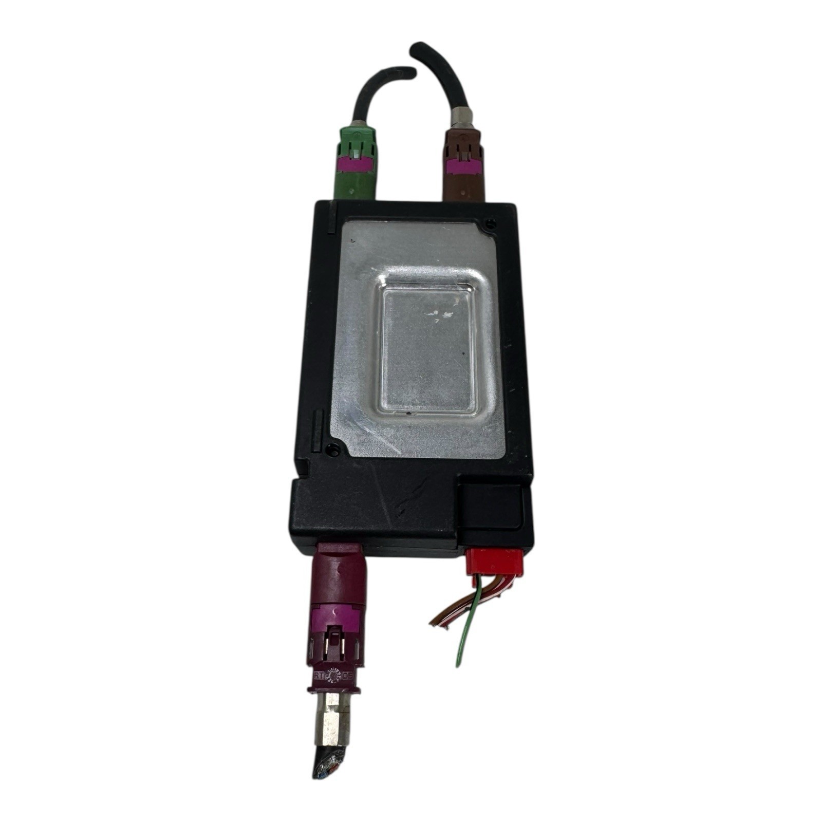 2016 – 2019 VOLKSWAGEN PASSAT USB HUB DISTRIBUTOR CONTROL MODULE OEM