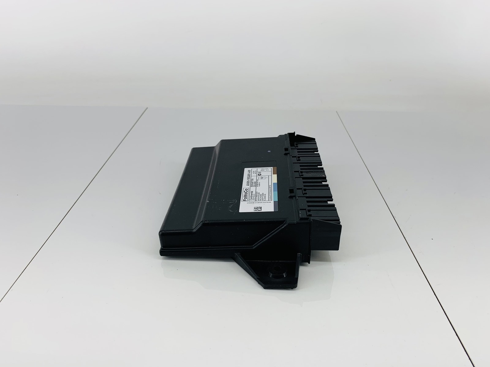13-16 FORD ESCAPE THEFT LOCKING KEYLESS ENTRY CONTROL COMPUTER MODULE OEM