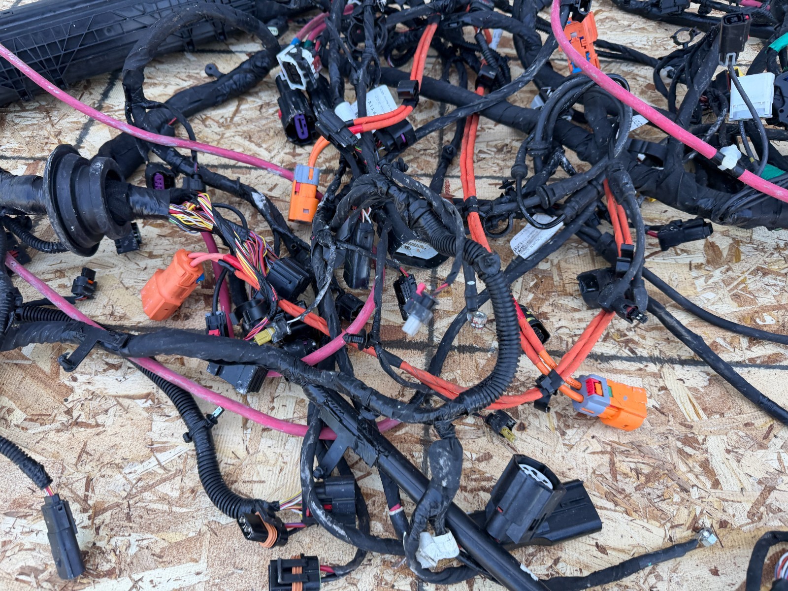 ENGINE BAY WIRE HARNESS COMPLETE ASSEMBLY LUCID AIR (2022-2025) OEM