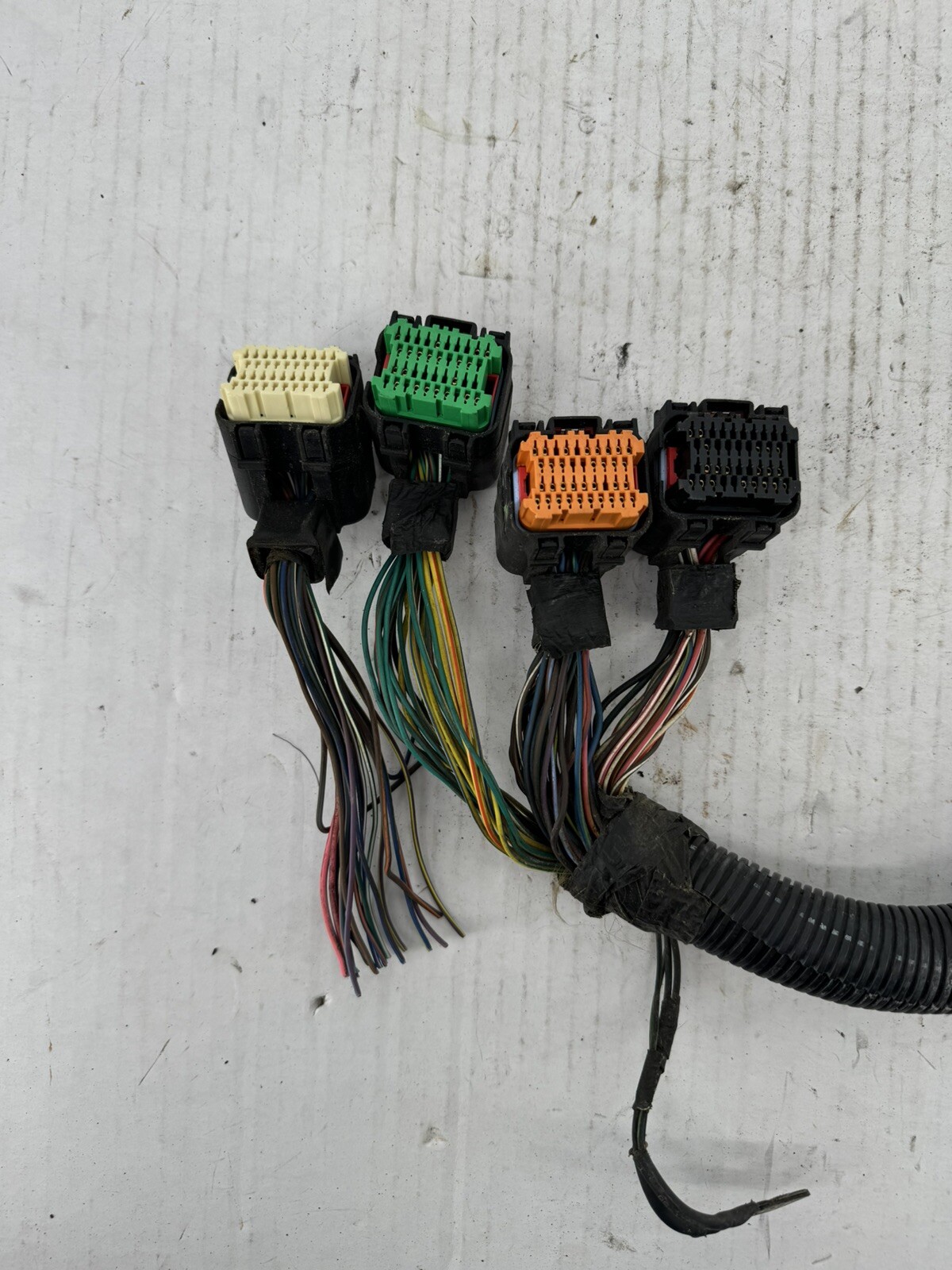 2005 Jeep Liberty 3.7L Engine Computer ECM Control Module Connector Pigtails
