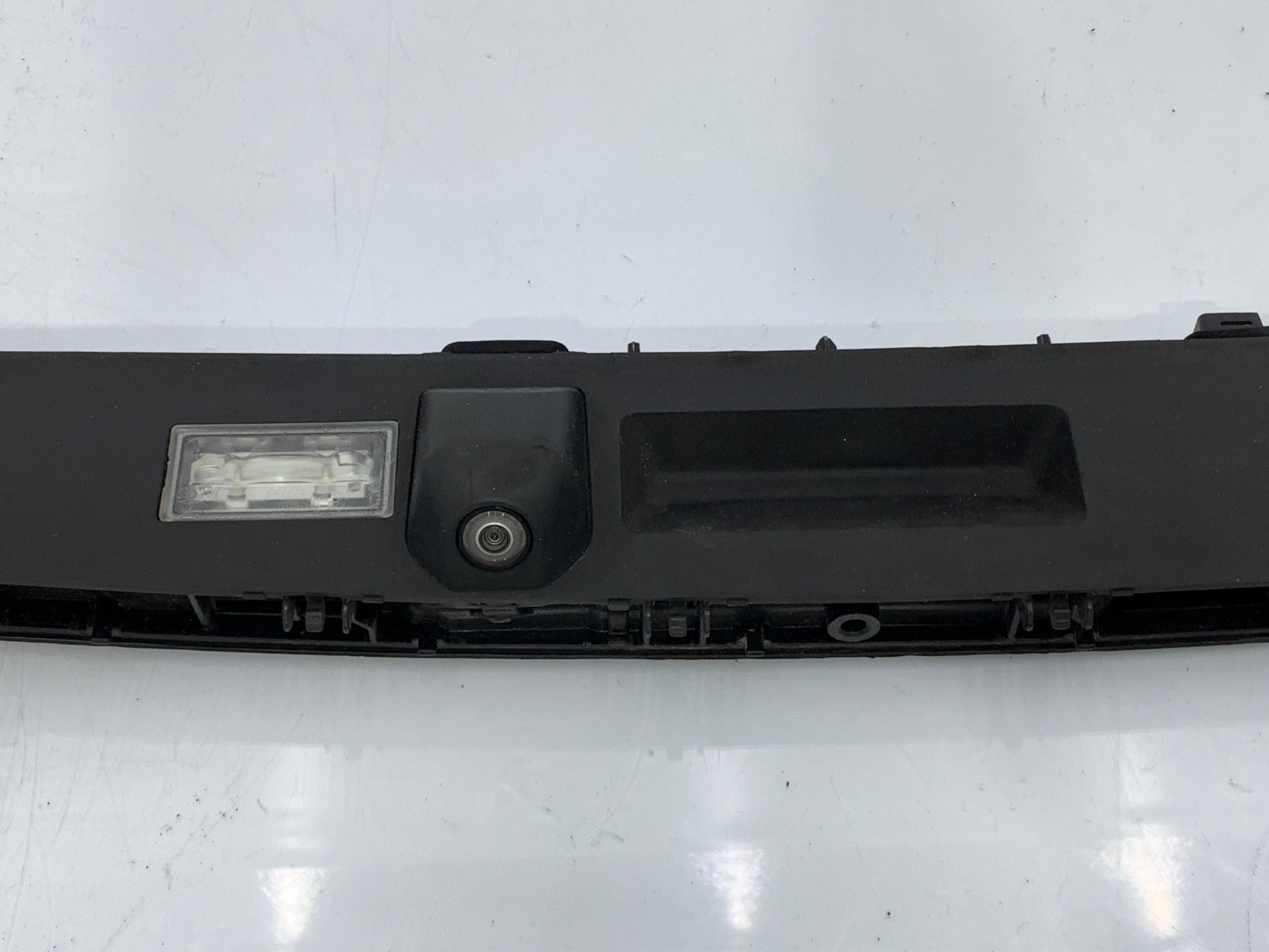 ♻️HATCH HANDLE COVER (CAMERA) BMW 730D G11 G12 9475687 EB6