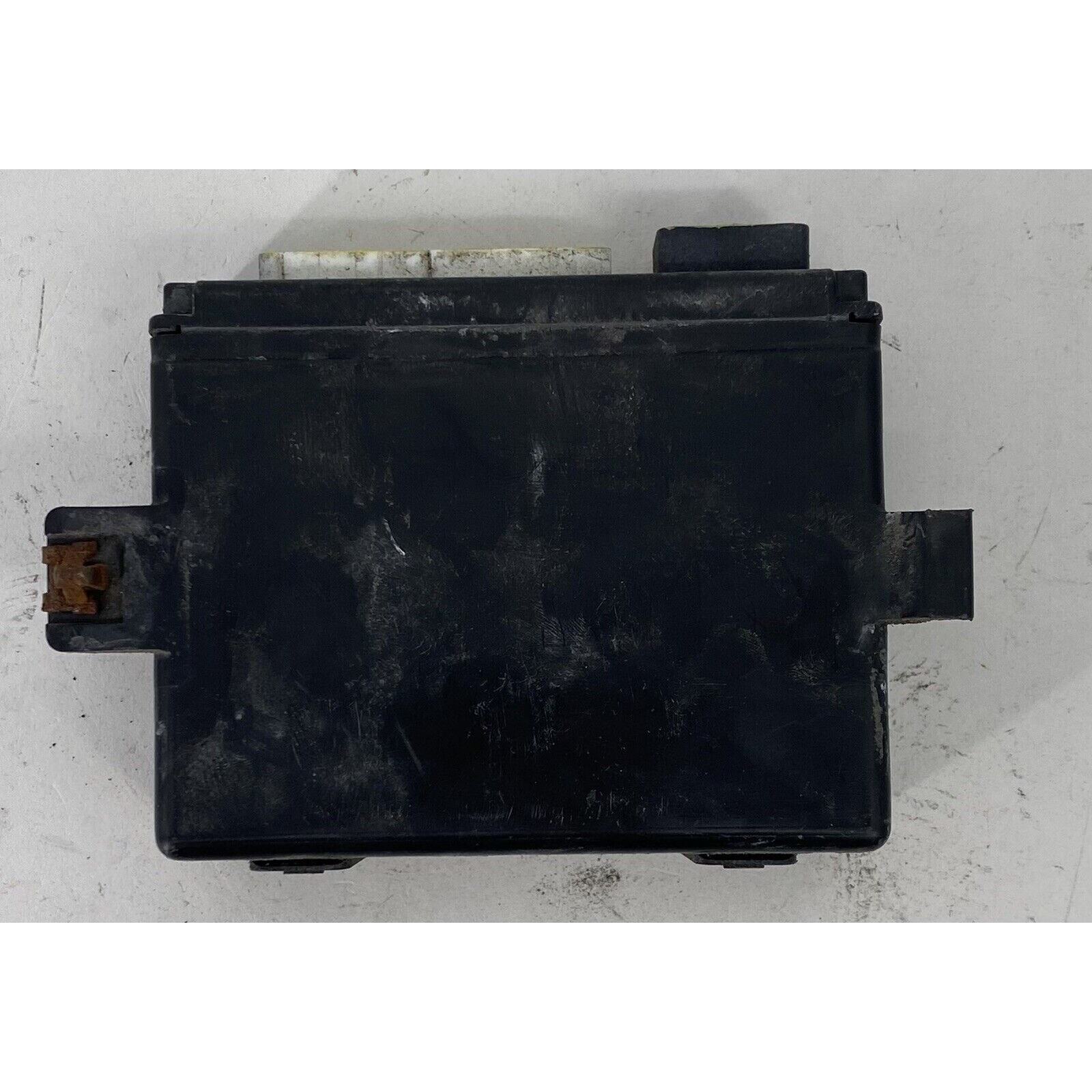 2015 Chrysler Town & Country Power Liftgate Control Module 68192335AB OEM