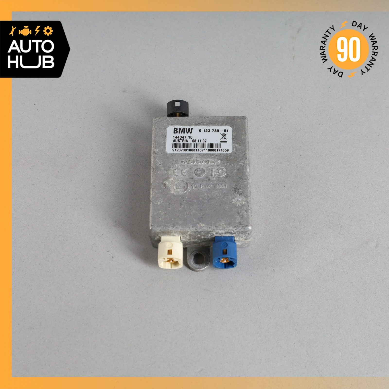 04-10 BMW E60 550i 528i 535i USB Multimedia Hub Control Module 9123739 OEM