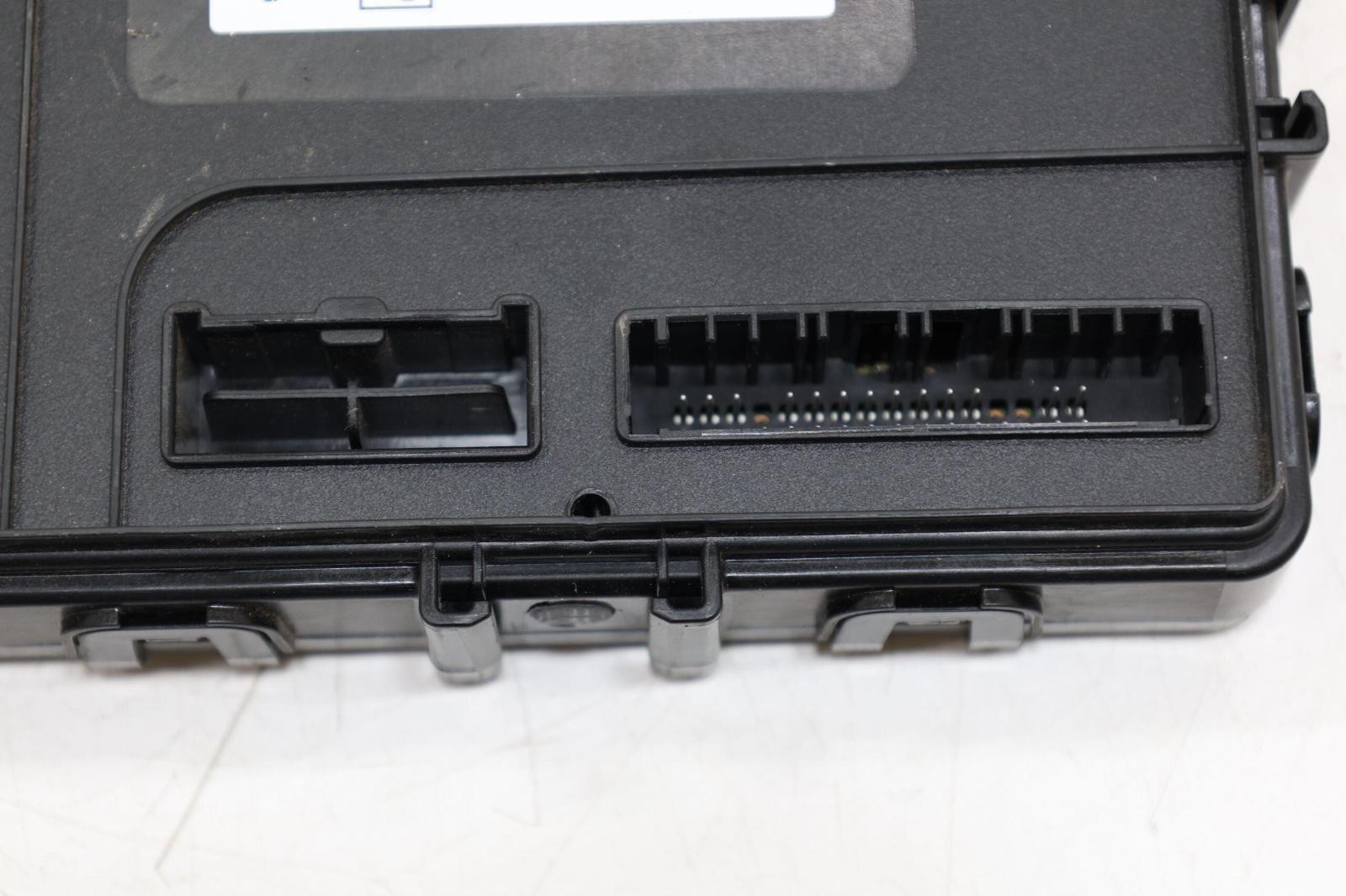 Used Body Control Module fits: 2023 Kia Sportage Body Control BCM LH dash US bui