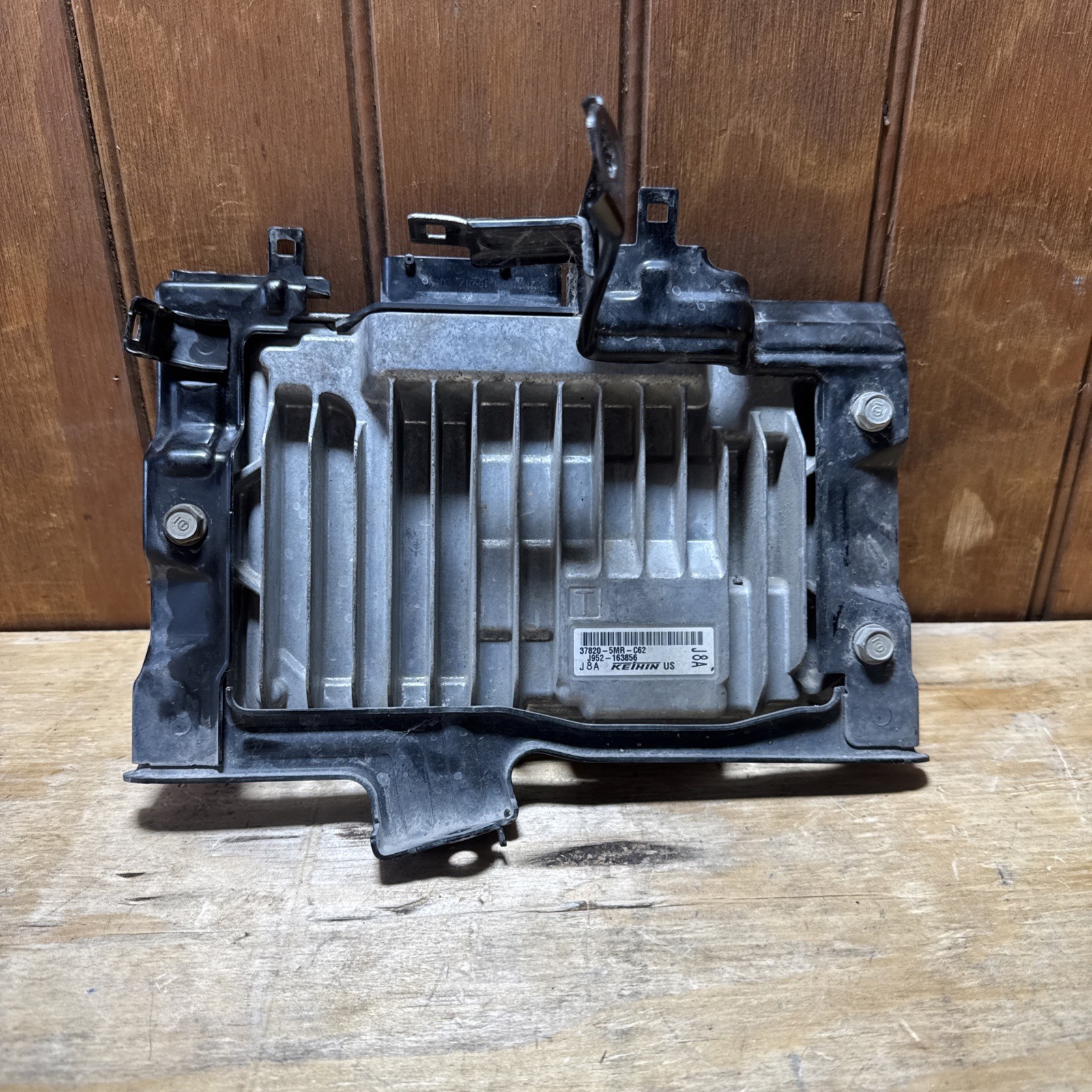 2019 – 2020 HONDA ODYSSEY 3.5L ENGINE CONTROL MODULE UNIT ECU ECM W/ BRACKET OEM