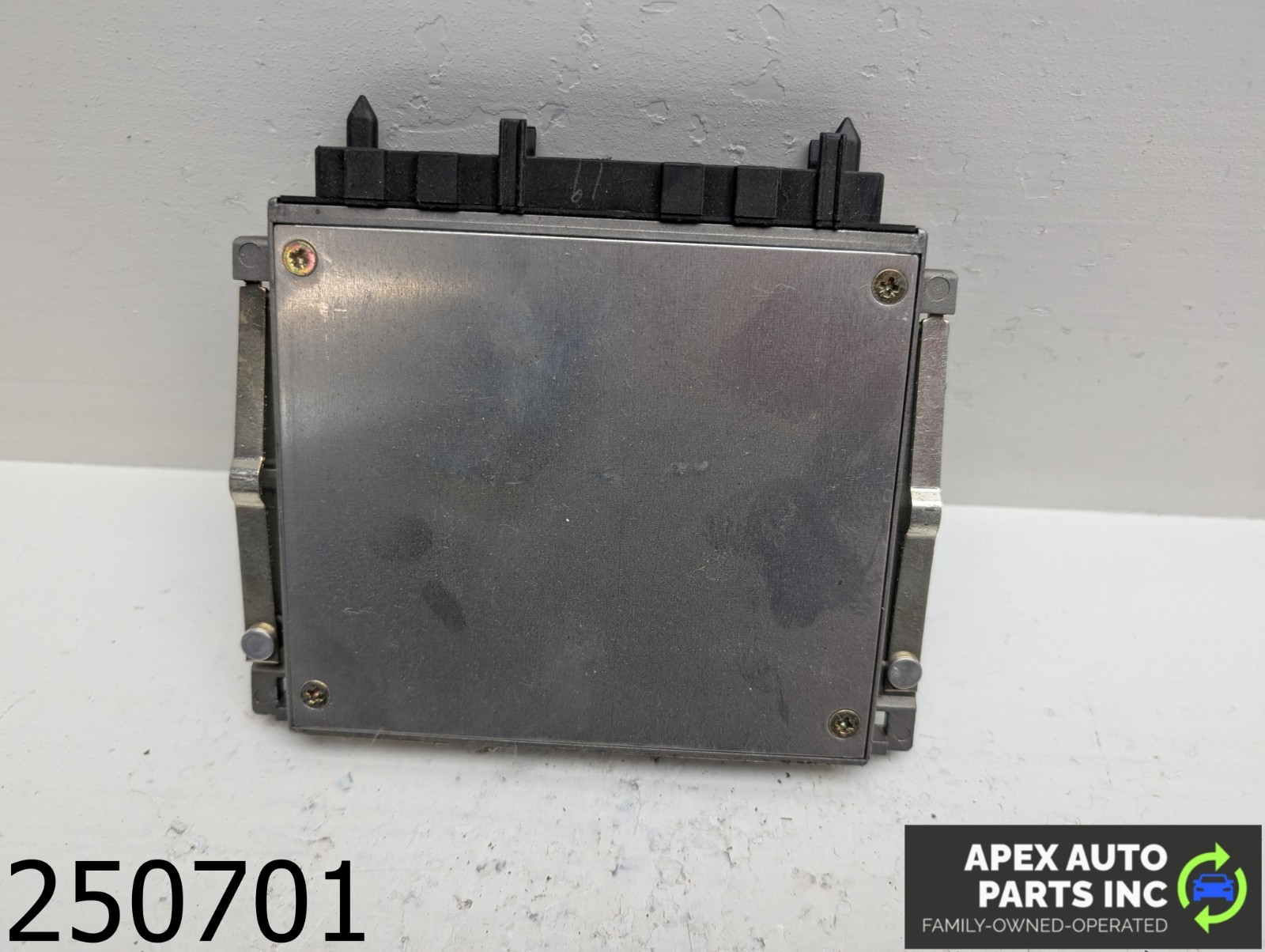 OEM 1993 Mercedes 300SE 3.2L Under hood GAS ECU Engine Control Module