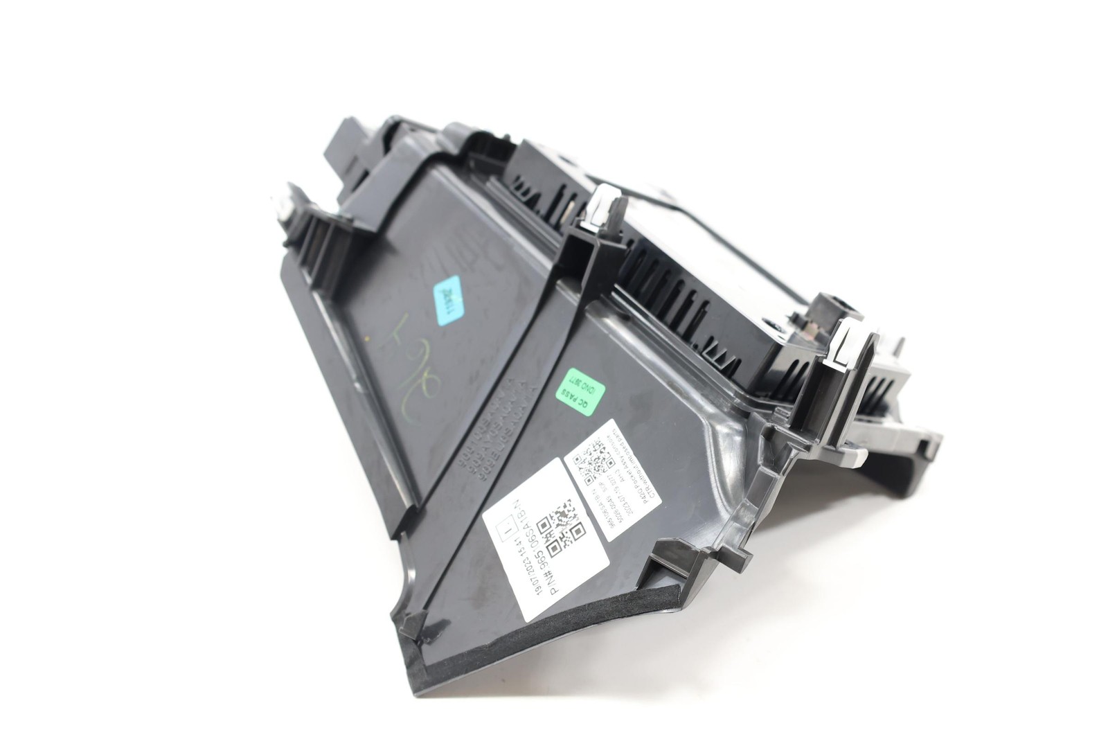 2022 – 2025 INFINITI QX60 FRONT CENTER CONSOLE WIRELESS CHARGER OEM 965106SA1B