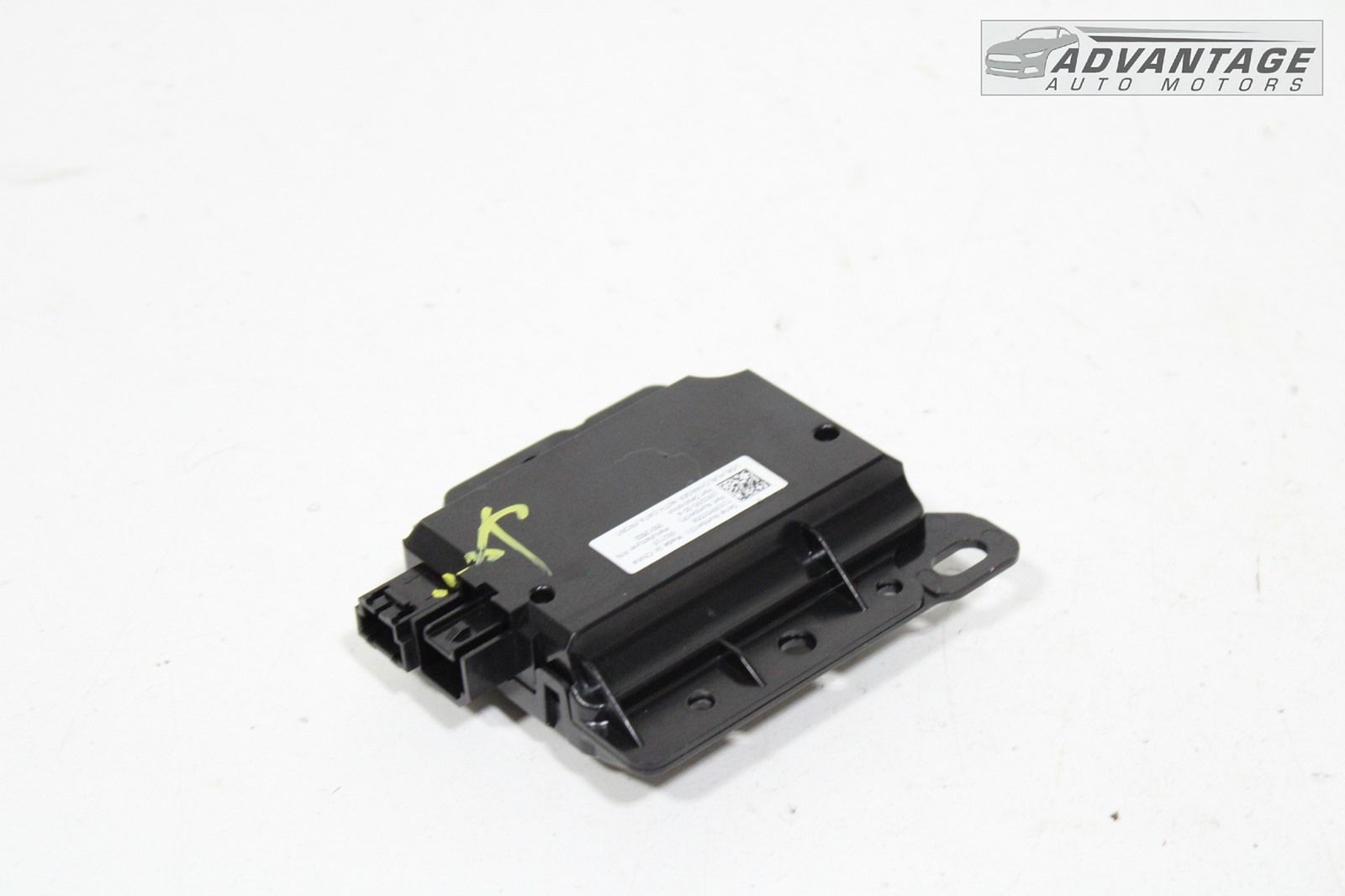 2017-2022 TESLA MODEL 3 CENTER CONSOLE USB HUB CHARGER CONTROL MODULE UNIT OEM