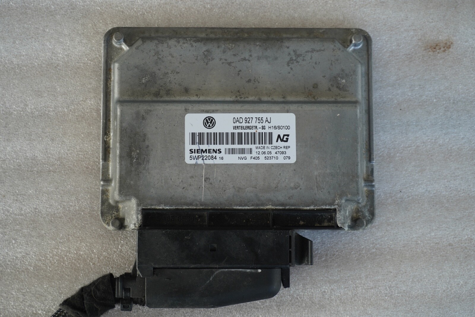 2004-2010 VOLKSWAGEN TOUAREG TRANSFER CASE CONTROL MODULE OEM 0AD927755AJ