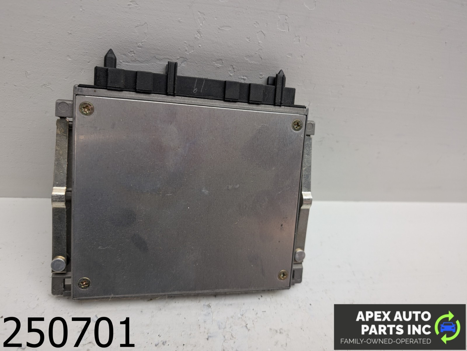 OEM 1993 Mercedes 300SE 3.2L Under hood GAS ECU Engine Control Module