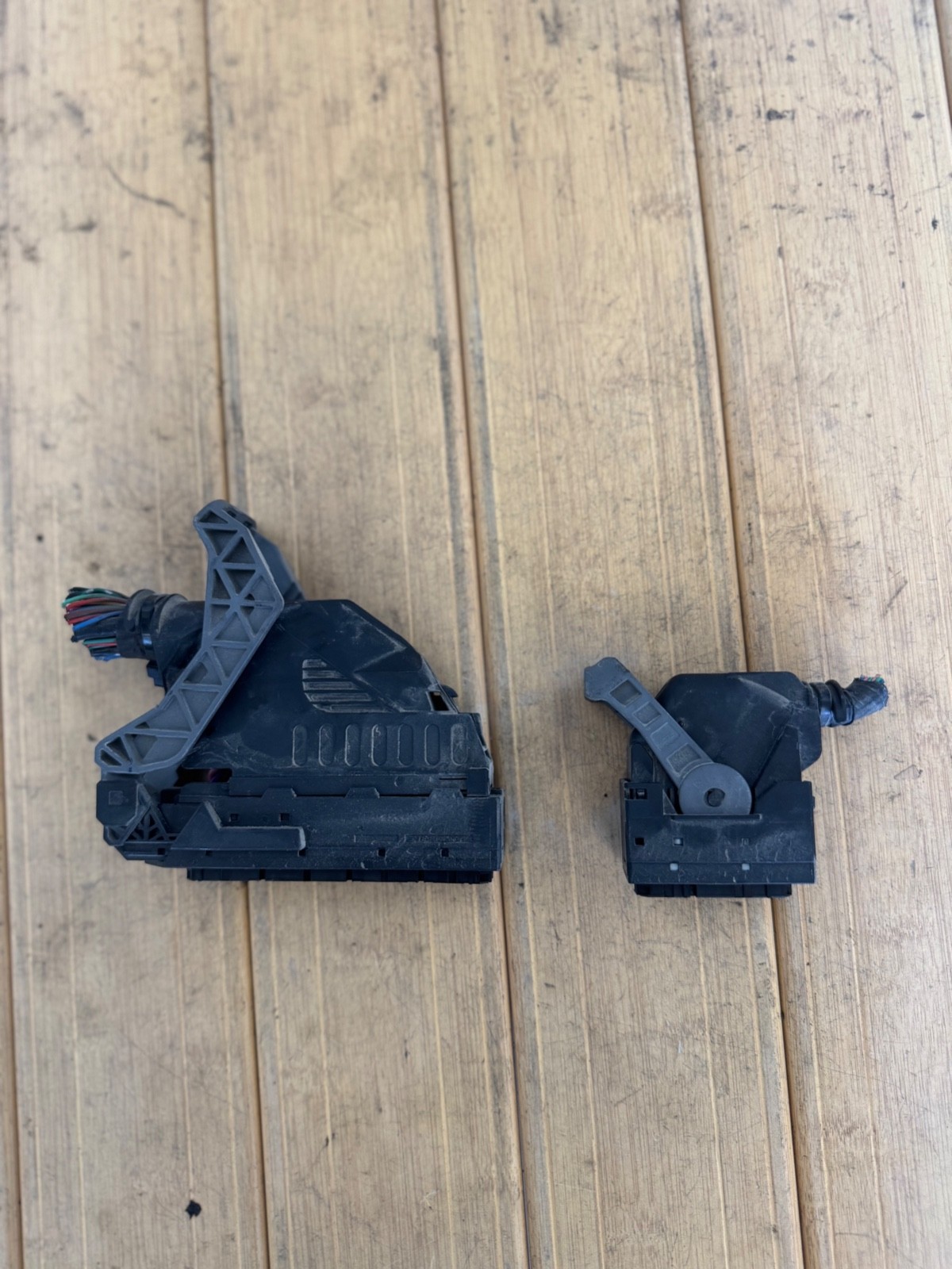 2018 TOYOTA RAV4 ENGINE COMPUTER ECU CONNECTORS PLUGS PIGTAILS WIRE OEM