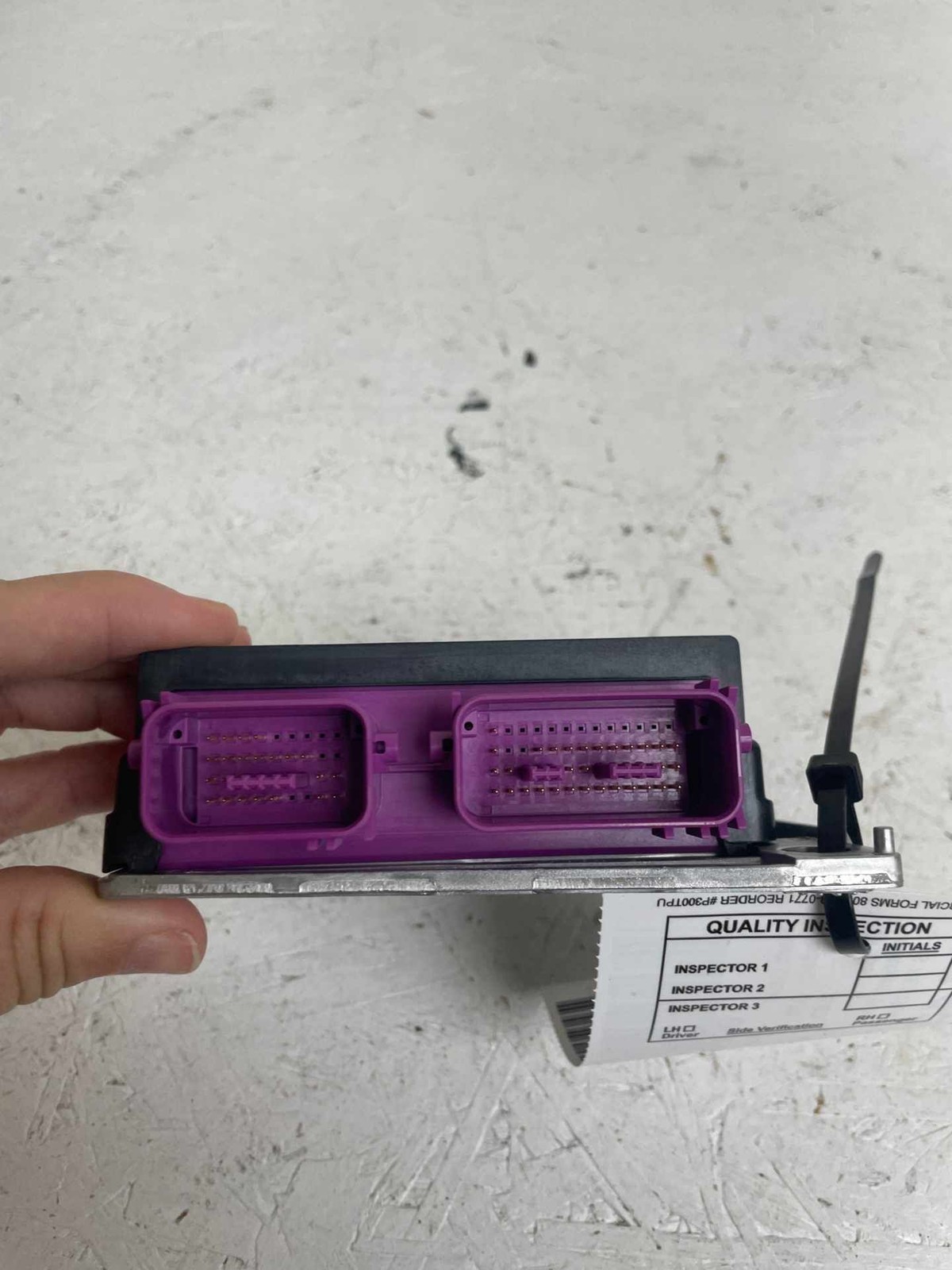 2022-2023 GENESIS G70 OEM SRS RESTRAINT DIAGNOSTIC COMPUTER MODULE 95910G9800