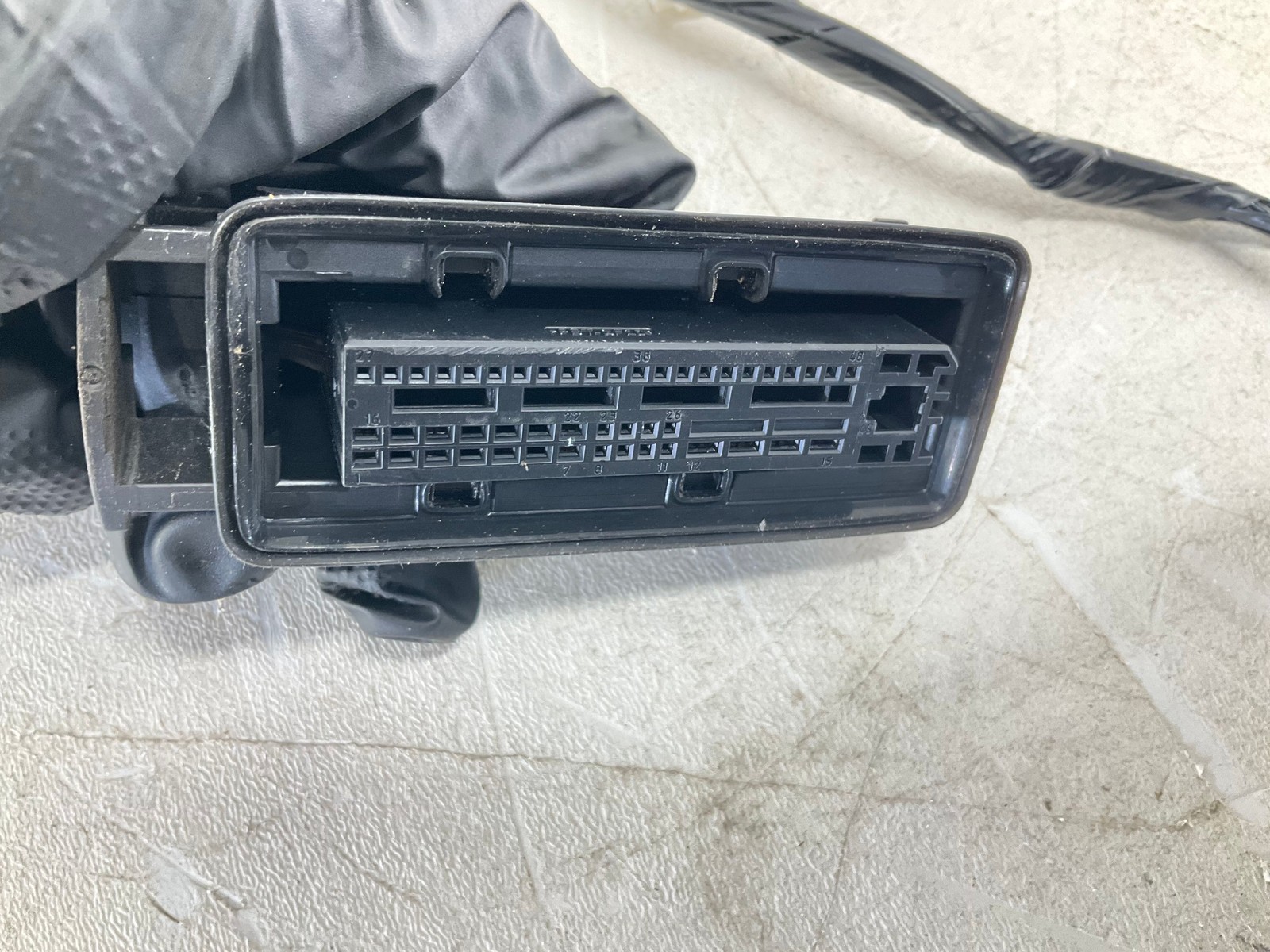 17-20 Jaguar F-Pace Front Right Door Control Module & Wiring Harness OEM CM