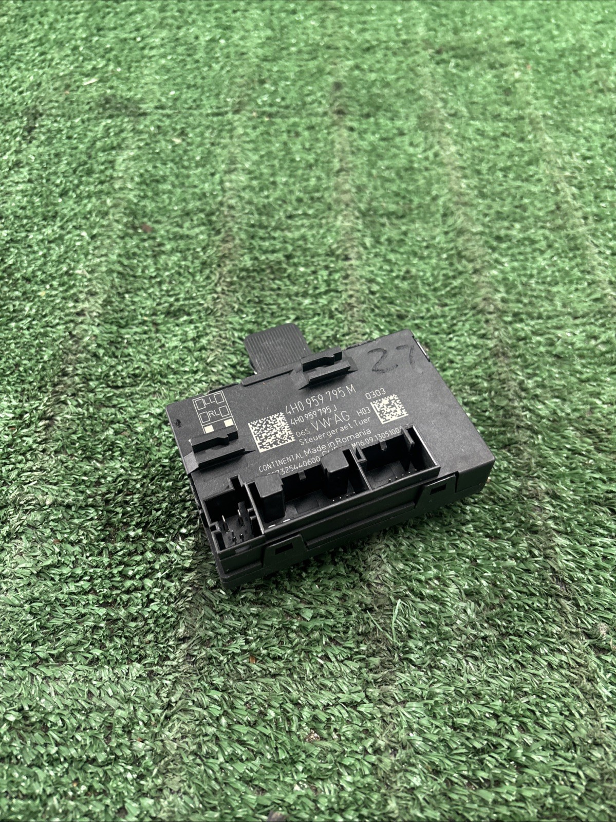 2013-2018 PORSCHE CAYENNE REAR RIGHT LEFT SIDE DOOR CONTROL COMPUTER MODULE OEM