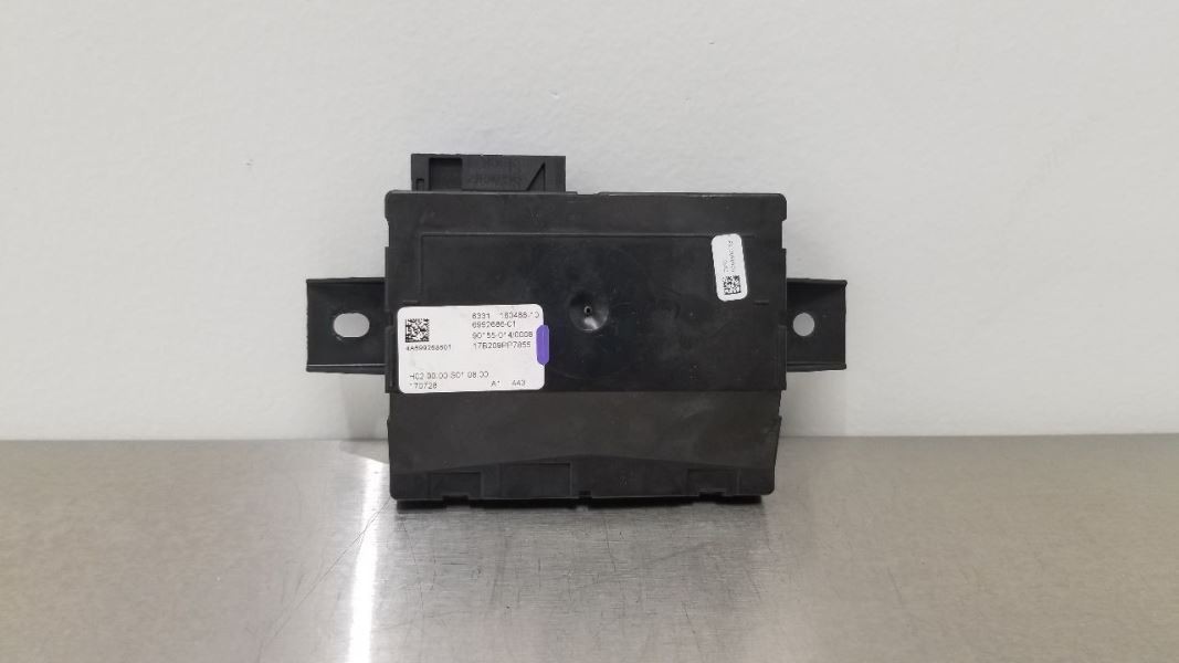 18 BMW M760I G12 INTERIOR LIGHTING CONTROL MODULE 6331160466