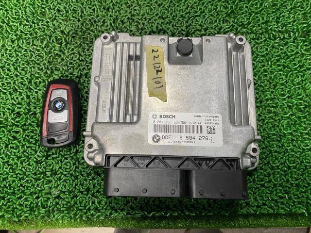 2015y BMW 320d N47D20C Engine Control Unit 8584276 01 0281031634 W/ Key ECU OEM