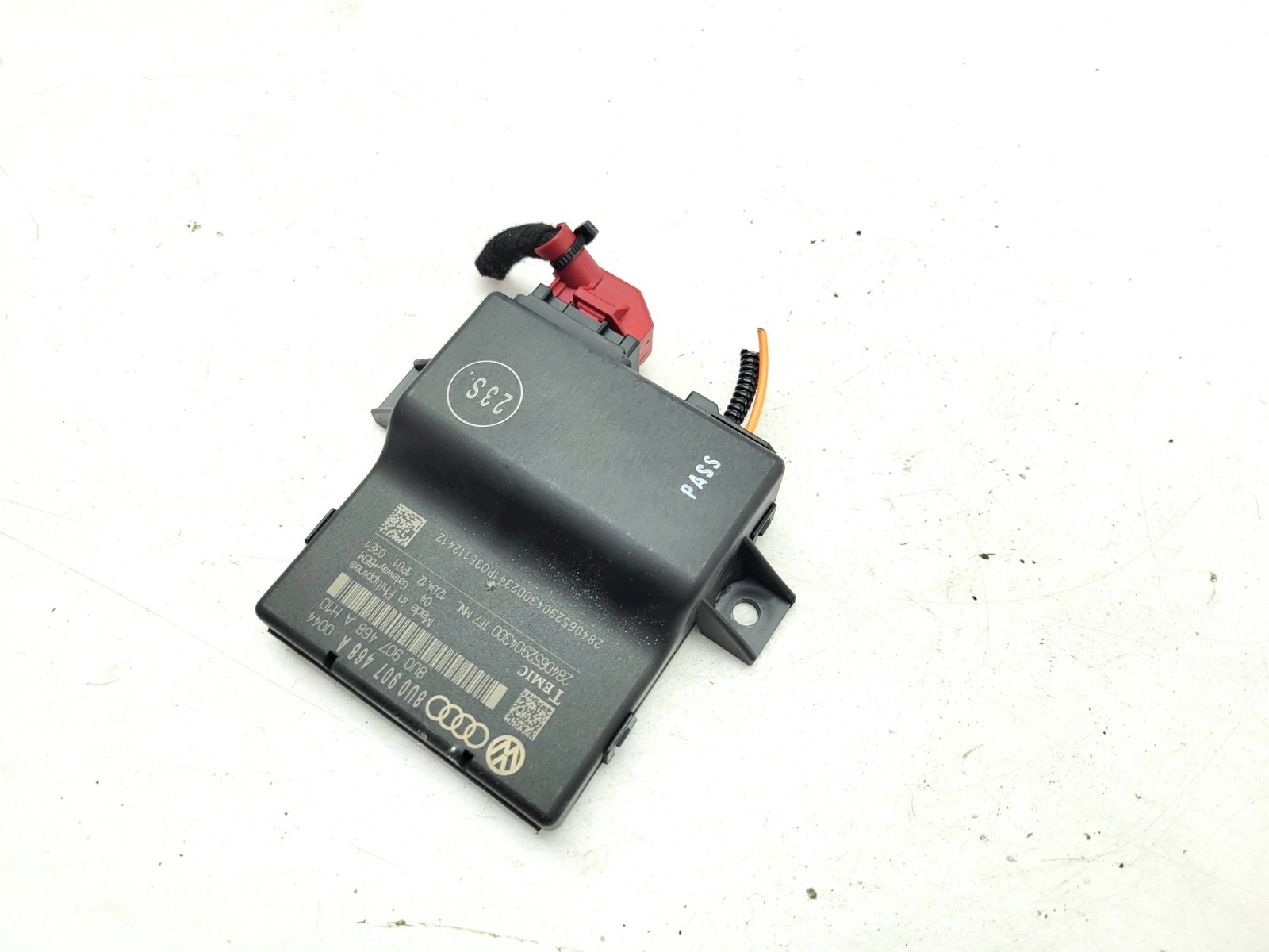 GATEWAY CONTROL MODULE ECU UNIT 8U0907468A AUDI Q3 2012