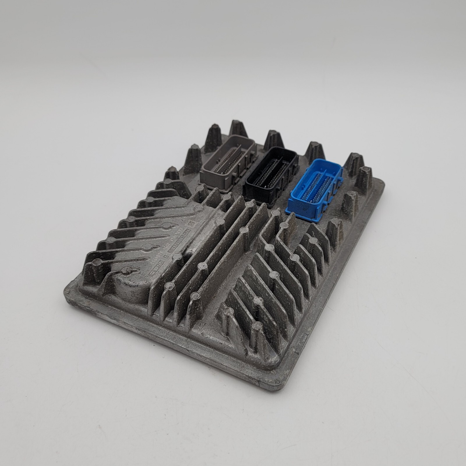 Cadillac Chevrolet GMC Engine Control Module Unit ECU ECM OEM 12663391