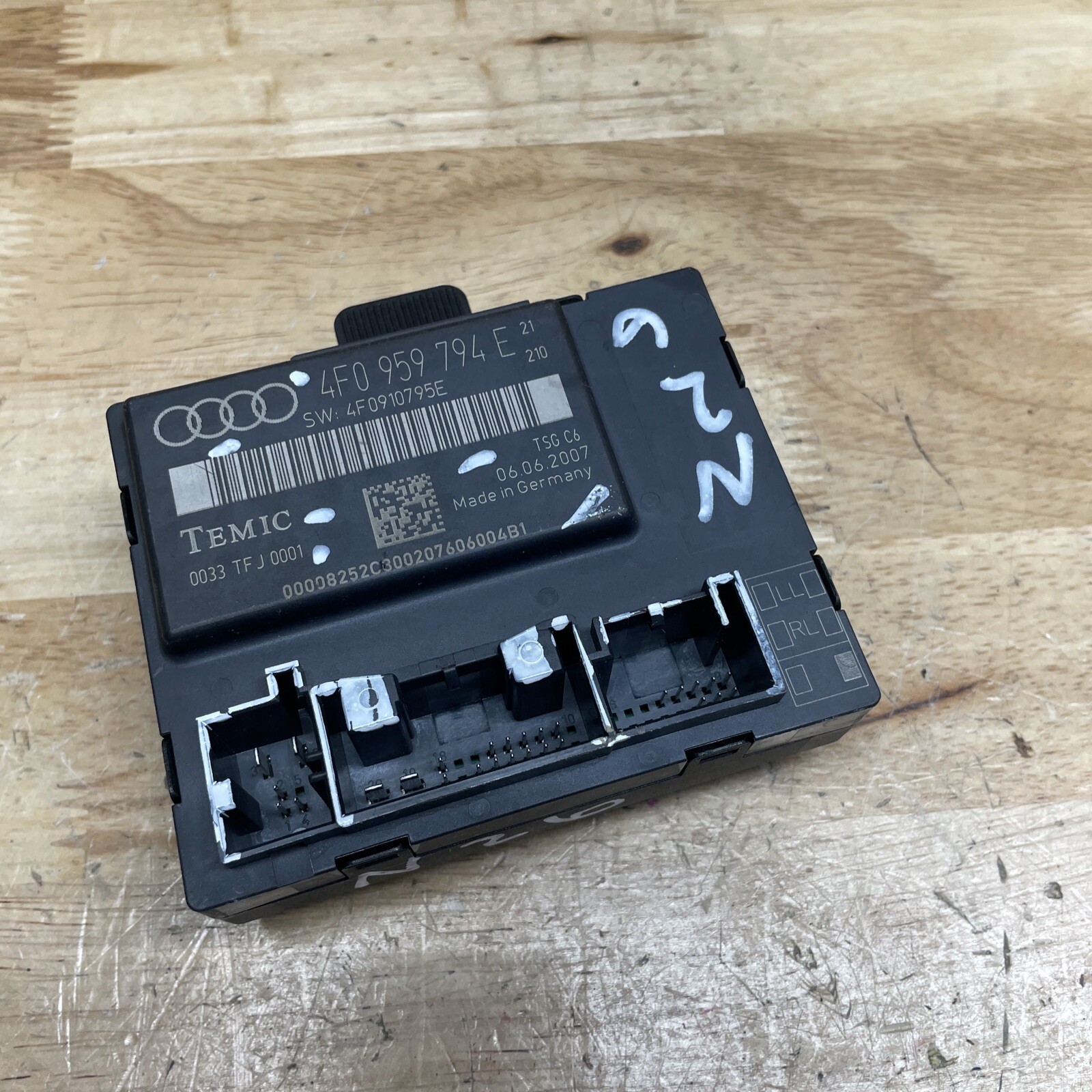 Audi A6 Allroad 4F C6 OS Right Rear Door Control Unit ECU 4F0910795E 4F0959794E