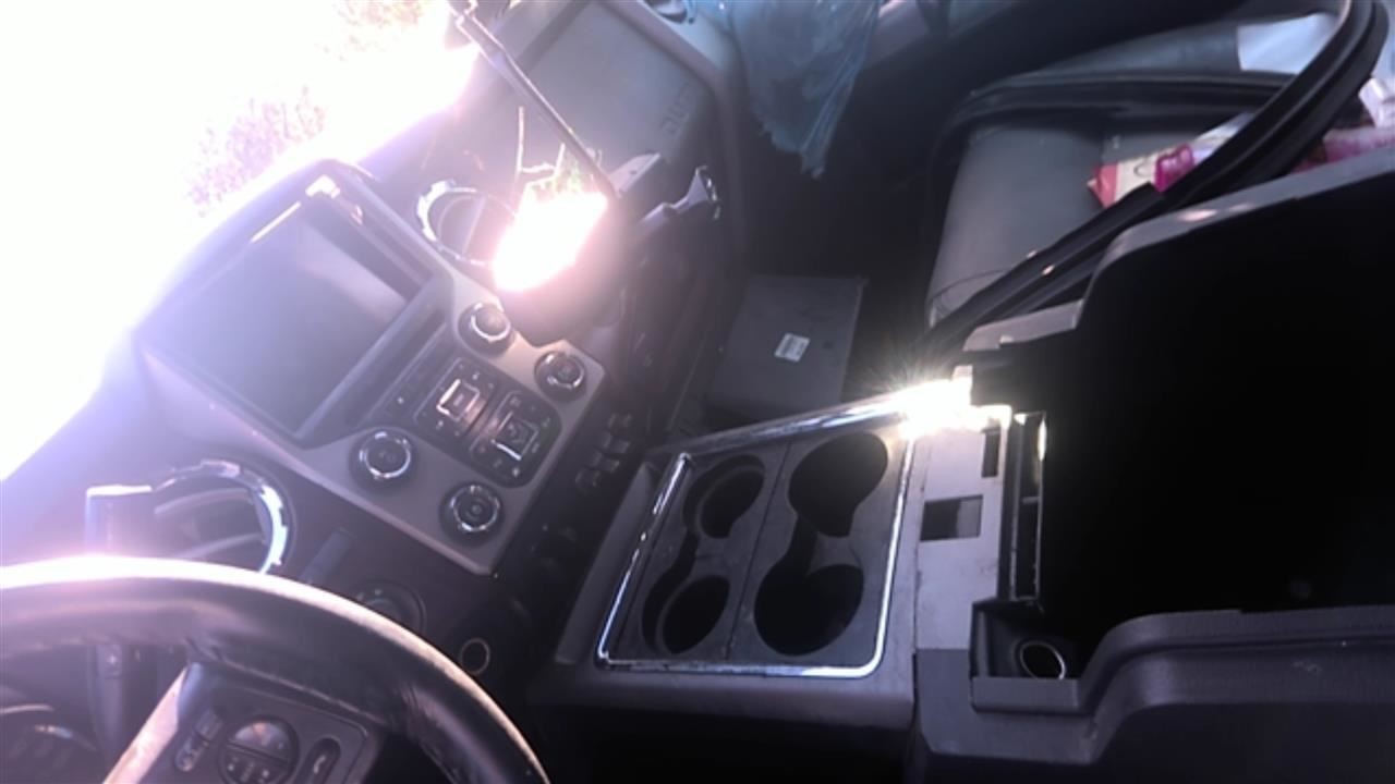 Chassis ECM Towing Control Dash Mounted Fits 15-16 FORD F250SD PICKUP 31015248