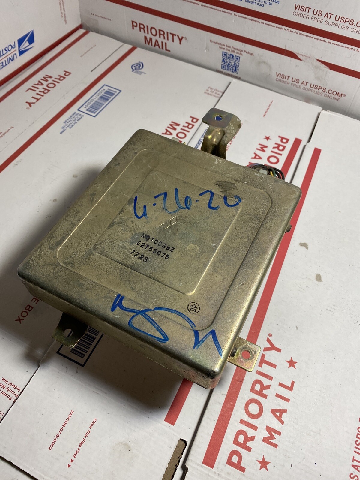87 88 MITSUBISHI MONTERO ECU/ECM #MD109392/E2T55075 *see description*