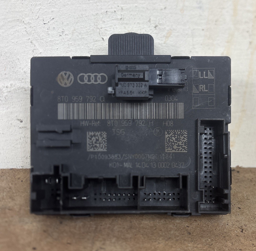 AUDI A4 B8.5 DOOR CONTROL MODULE FRONT LEFT PASSENGER SIDE 2012 8T0959792Q