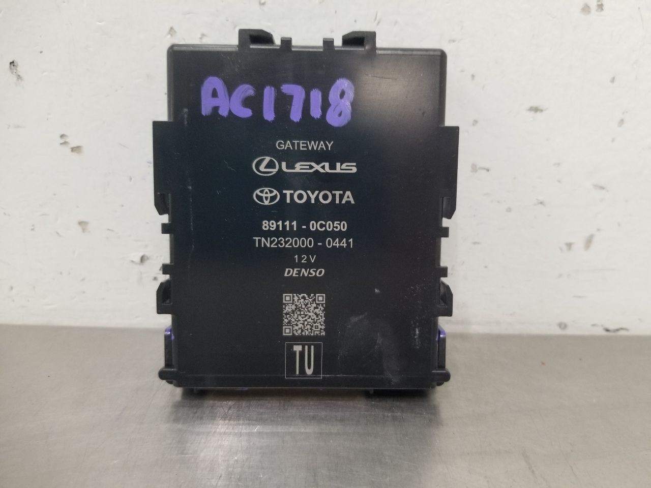 23 TOYOTA TUNDRA NETWORK GATEWAY MODULE 891110C050