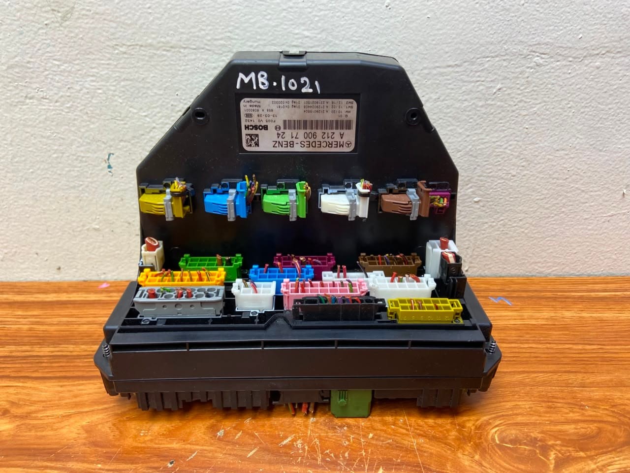 Mercedes Front Sam Fuse Box Control Module A2129007124 W212 E-Class W218 W204