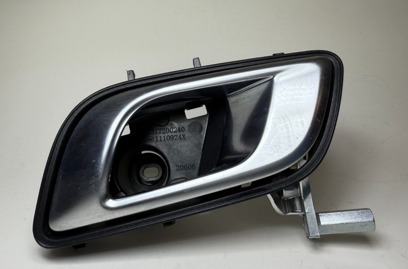 12 – 16 MERCEDES R172 SLK-CLASS FRONT RIGHT INTERIOR DOOR HANDLE A1727660478 OEM