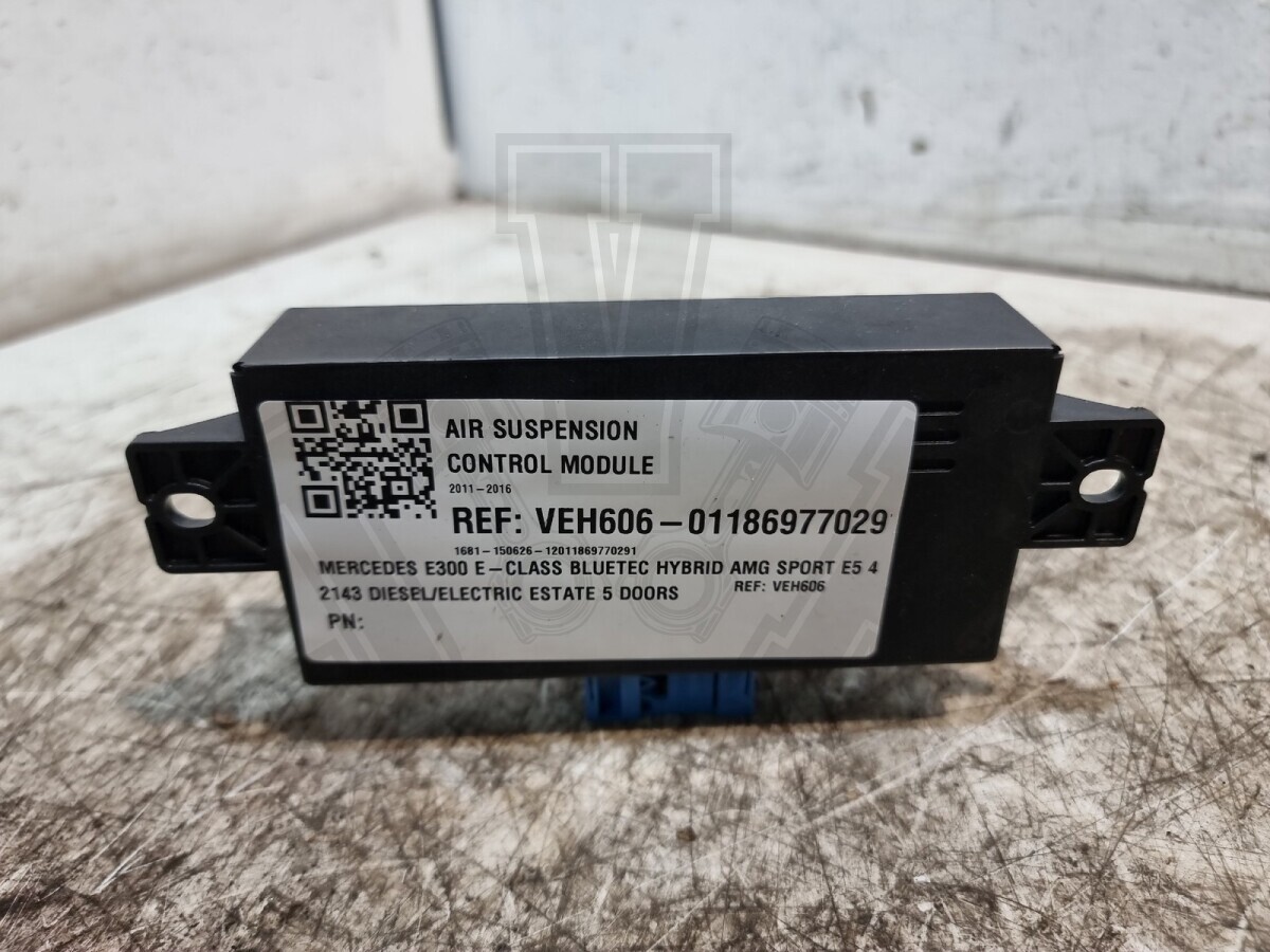 MERCEDES E-CLASS AIR SUSPENSION CONTROL MODULE UNIT 2014 DIESEL A2129006514
