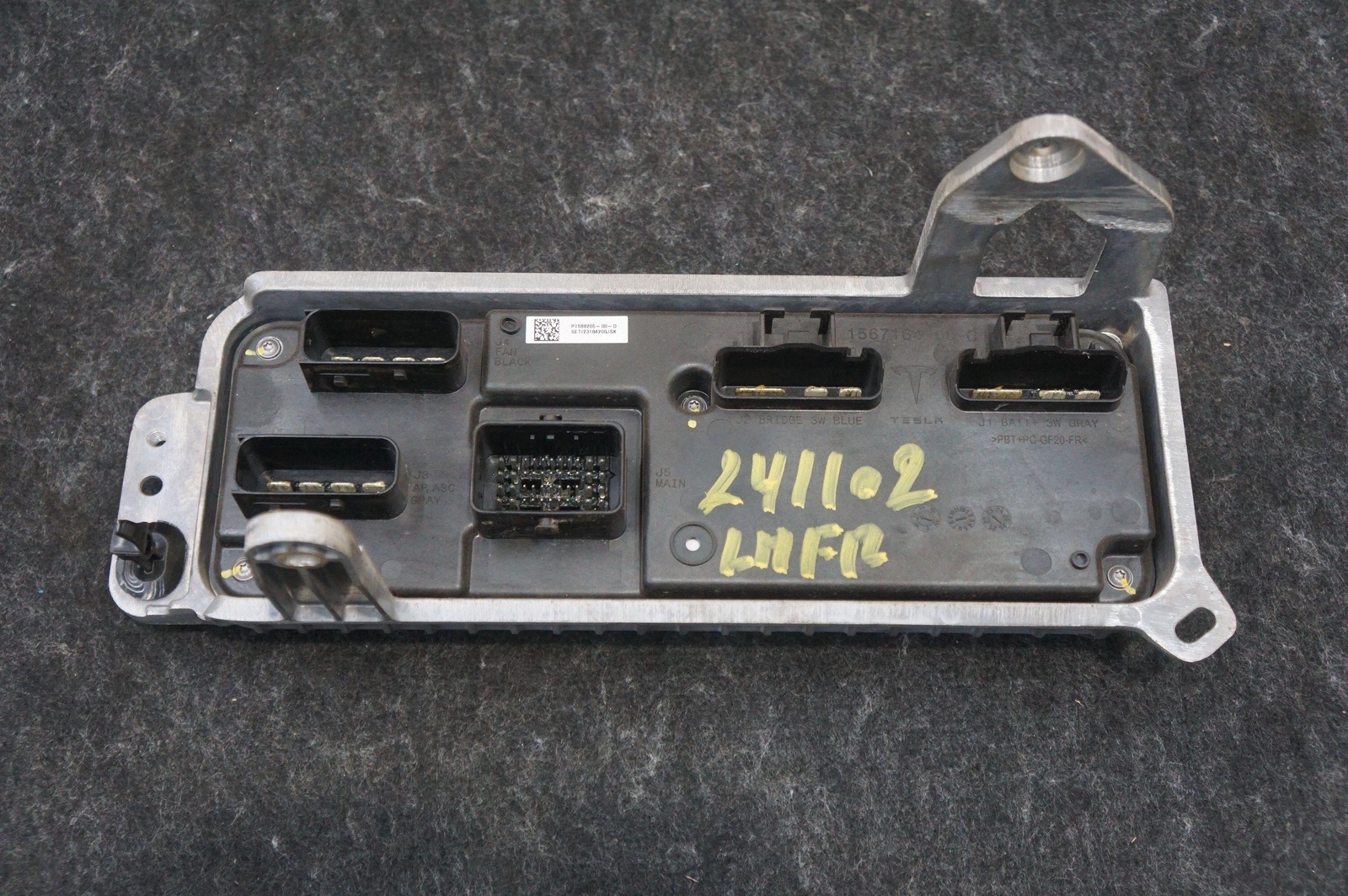 Battery Controller Gen 1 Assembly OEM 1588205-00-D Tesla Model S Plaid 2021-23