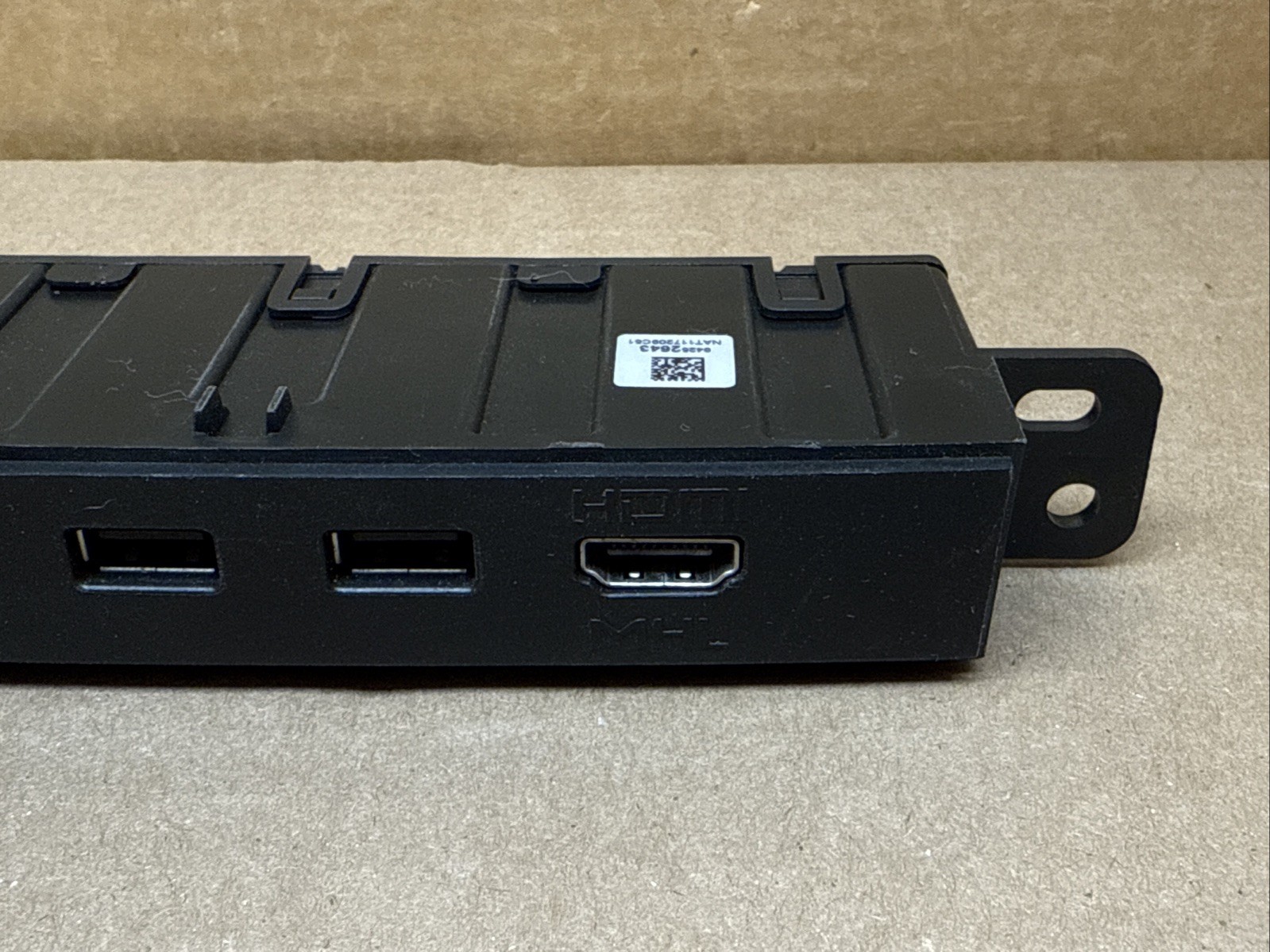 2017-2020 Chevrolet Suburban Tahoe HDMI Dual USB AUX Port Panel OEM 84252643