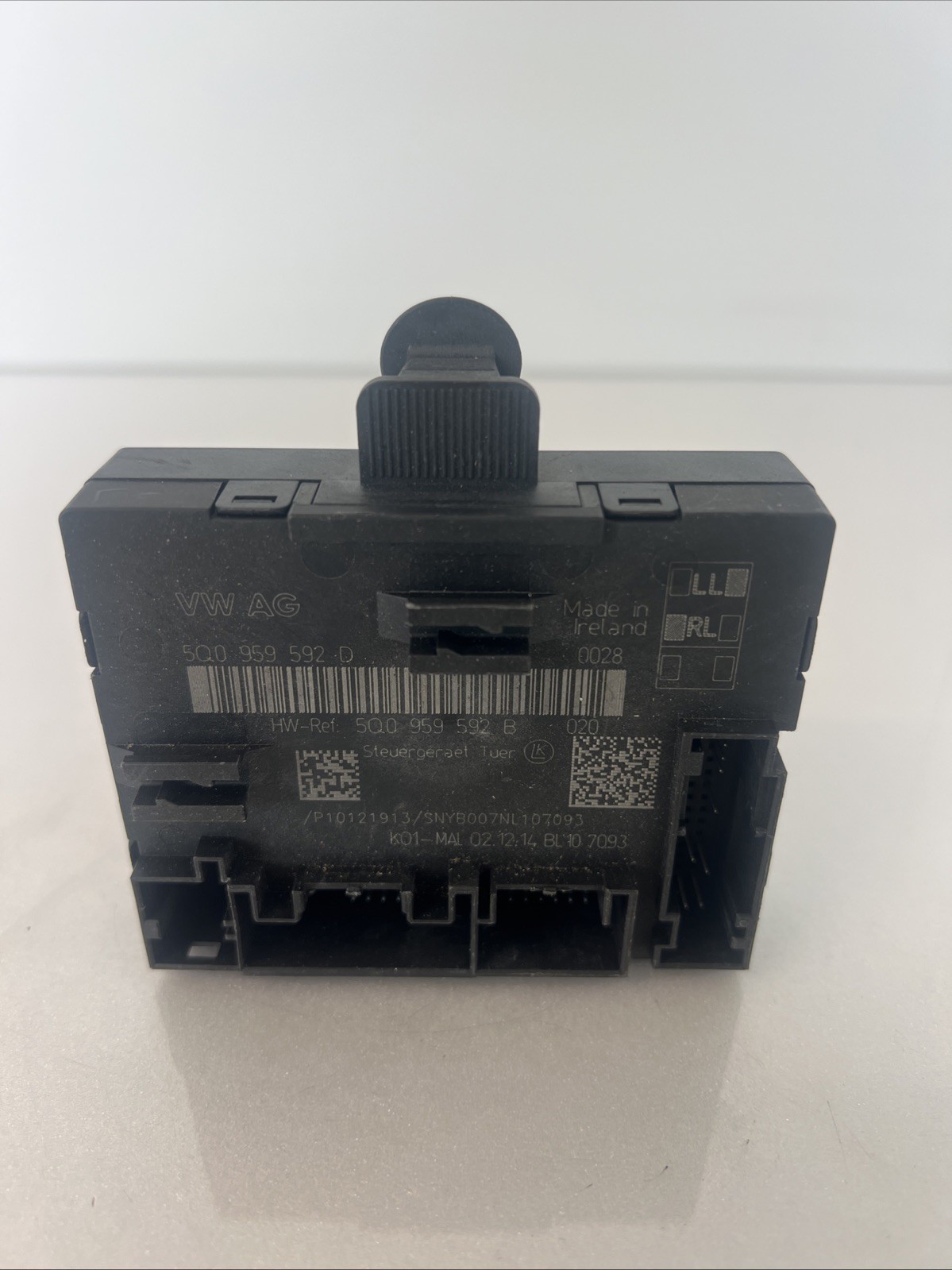 VW Golf Sportsvan 5G Mk7 NS Left Front Door Control Unit ECU Module 5Q0959592D