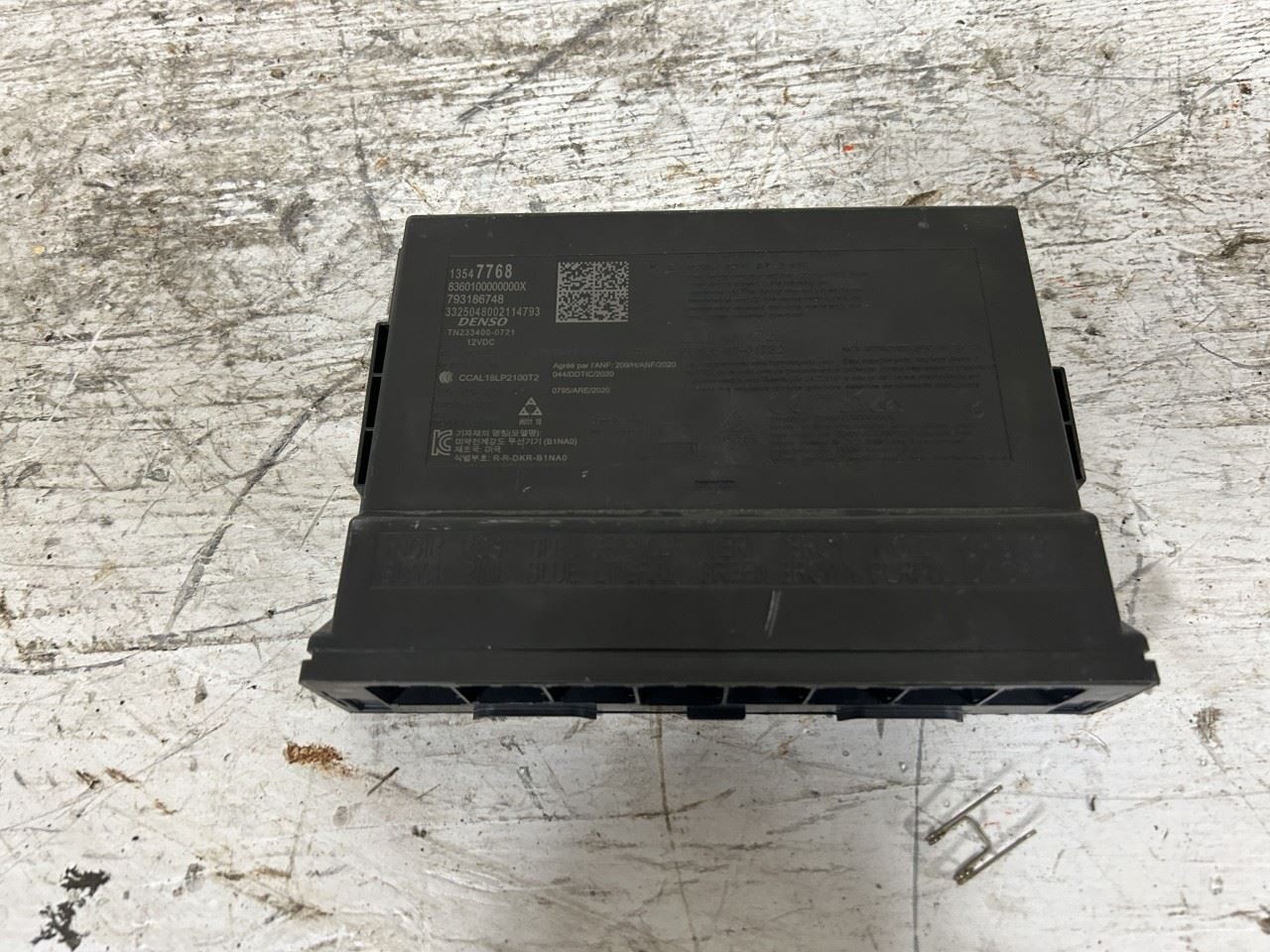 2025 CHEVROLET SILVRDO25 Body Control Module OEM Part Number 13547768