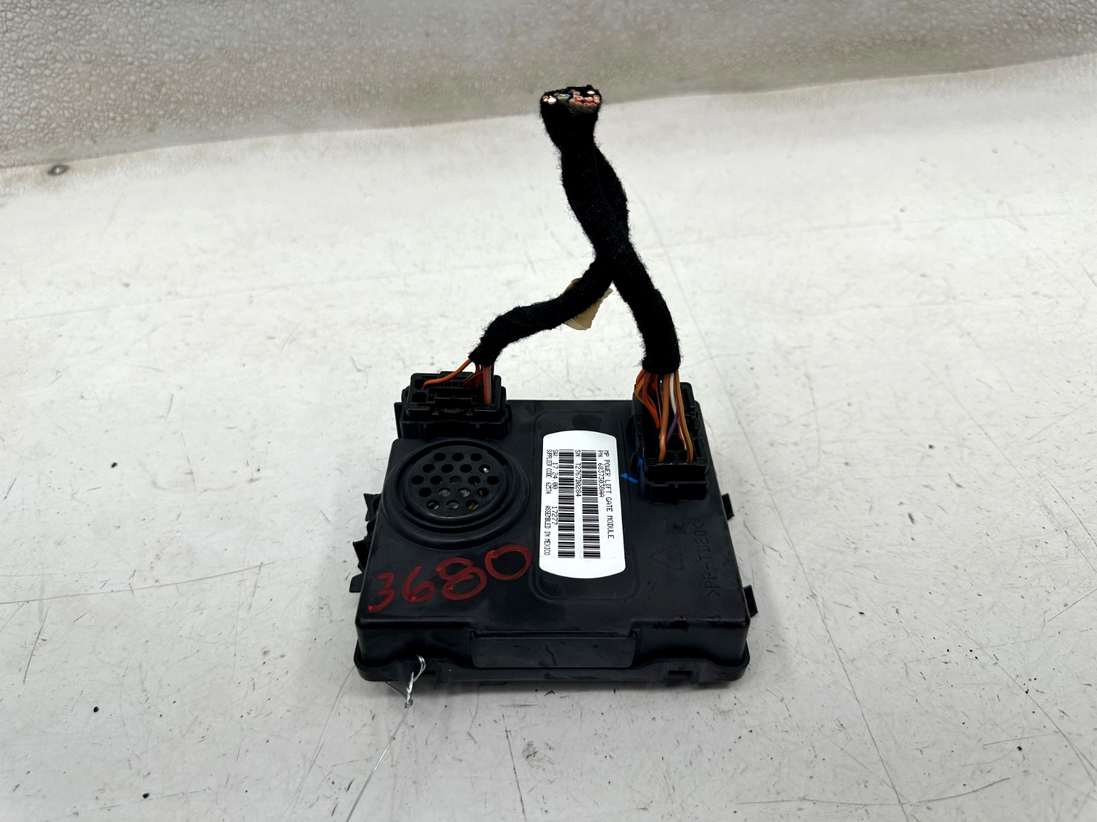 17-21 JEEP COMPASS REAR POWER LIFTGATE COMPUTER CONTROL MODULE UNIT, OEM LOT3680
