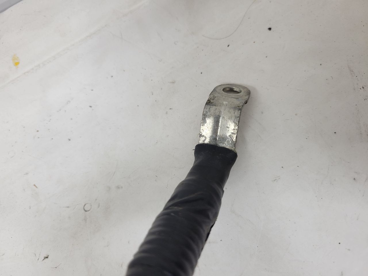 2015 ESCALADE BATTERY TO FUSE BOX POSITIVE CABLE 83K MILES 15