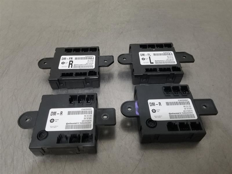20 2020 CHRYSLER PACIFICA OEM FRONT AND REAR DOOR MODULE SET