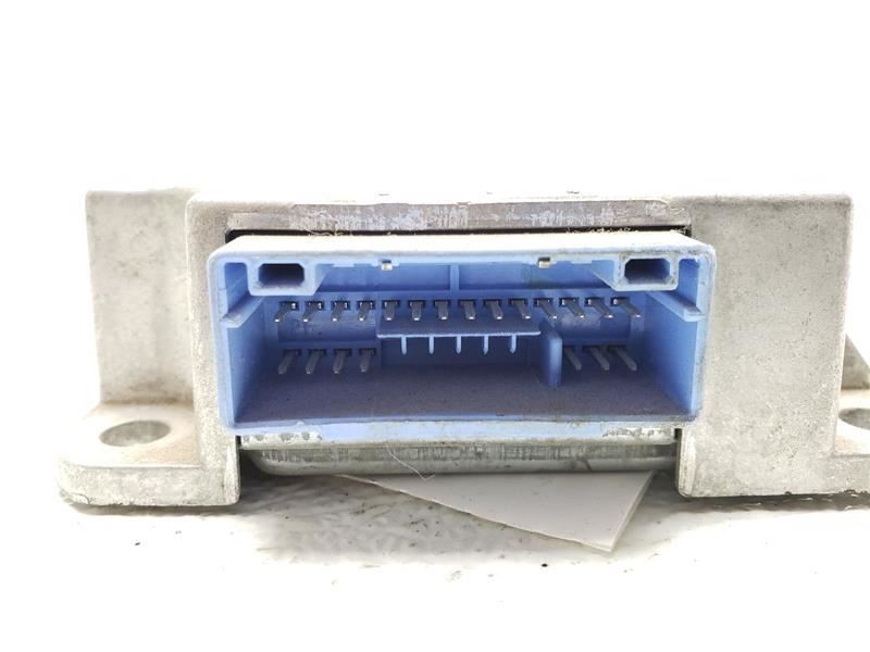 00 01 02 Mazda 626 SRS Control Module Under Center Dash OEM GG2A-57K30B