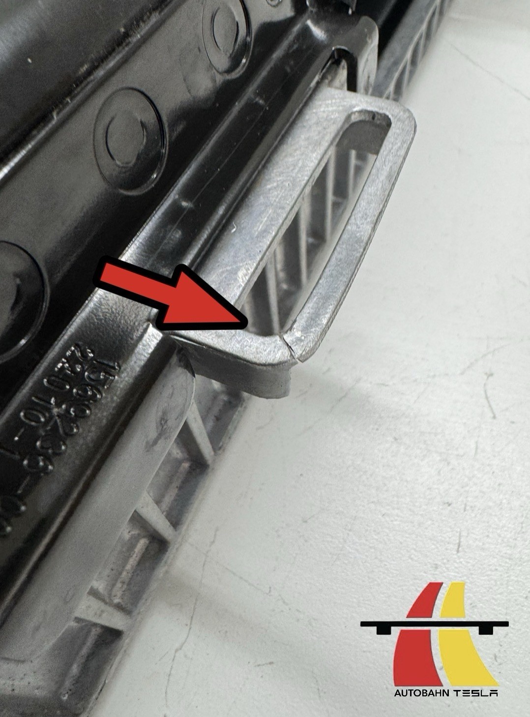 2020 – 2024 TESLA MODEL Y AWD FRONT BODY CONTROL COMPUTER MODULE