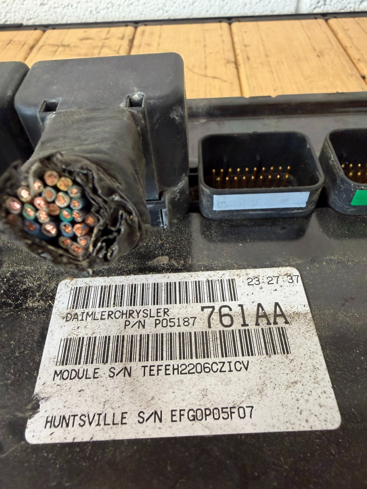 2007 PT CRUISER ENGINE CONTROL MODULE WECU ECM PCM OEM 05187761AA