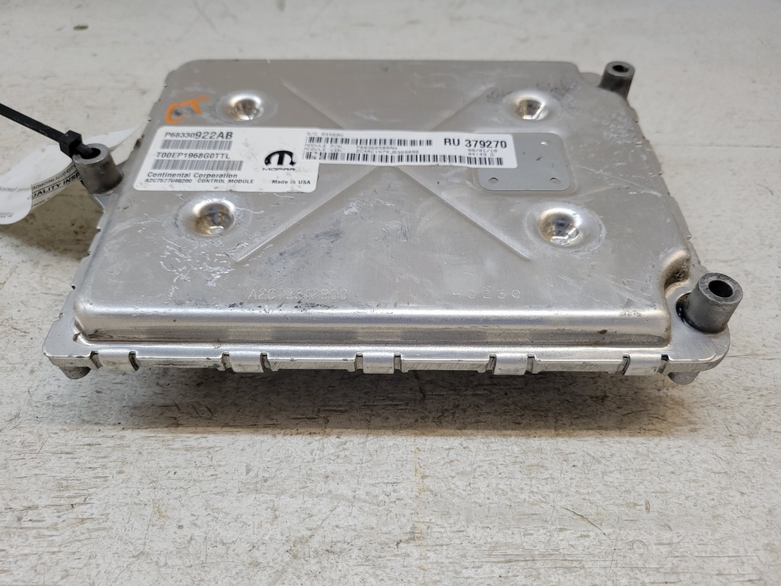 2017-2018 Chrysler Pacifica 3.6L Engine Control Module ECM PCM OEM 68330922AB