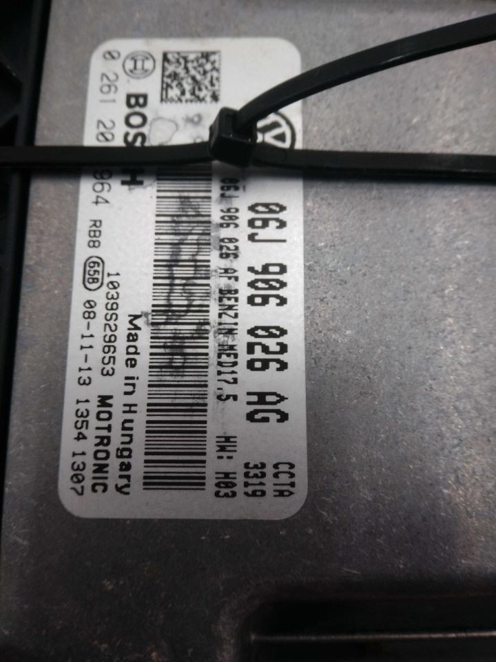 Engine ECM Electronic Control Module 2.0L Automatic Fits 08-09 PASSAT 634167
