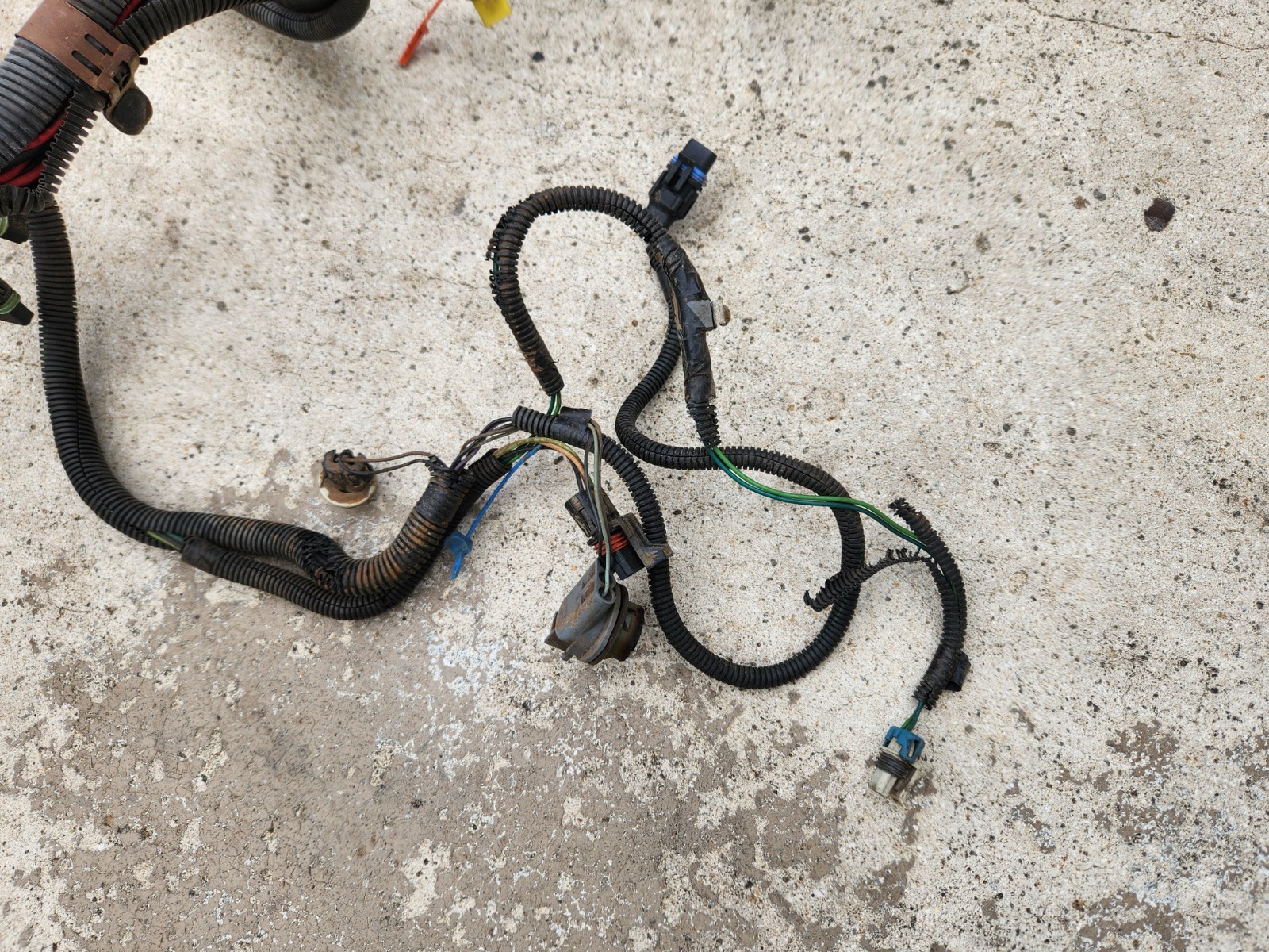 1995 Trans AM Engine Bay Forward Harness Headlights Horns Fans Relays *READ*