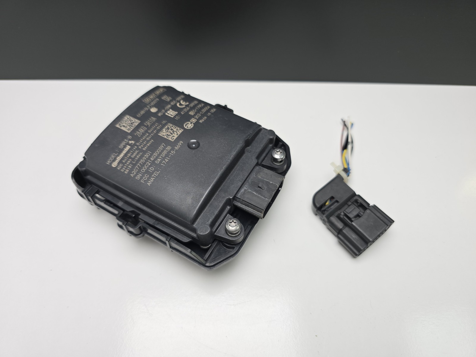 2021-2024 NISSAN KICKS REAR LEFT BLIND SPOT RADAR MODULE SENSOR & BRACKET OEM