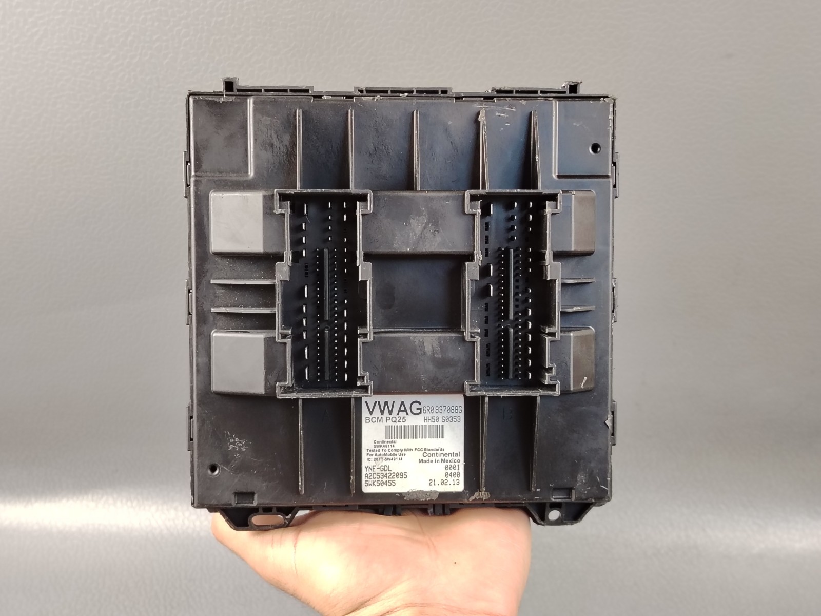 6R0937088G VW BEETLE 1.2L 16CBZ 2013 BCM BODY ELECGTRICAL CONTROL MODULE