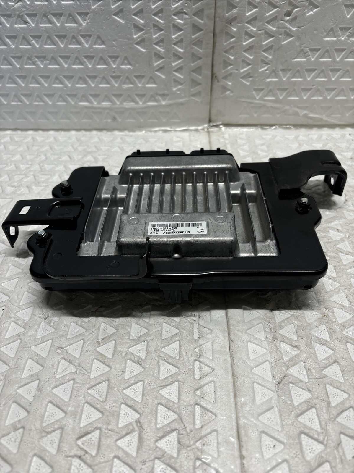 2019 Honda CR-V 1.5L Computer: Engine Control Module Module 37820-5PA-A653 OEM