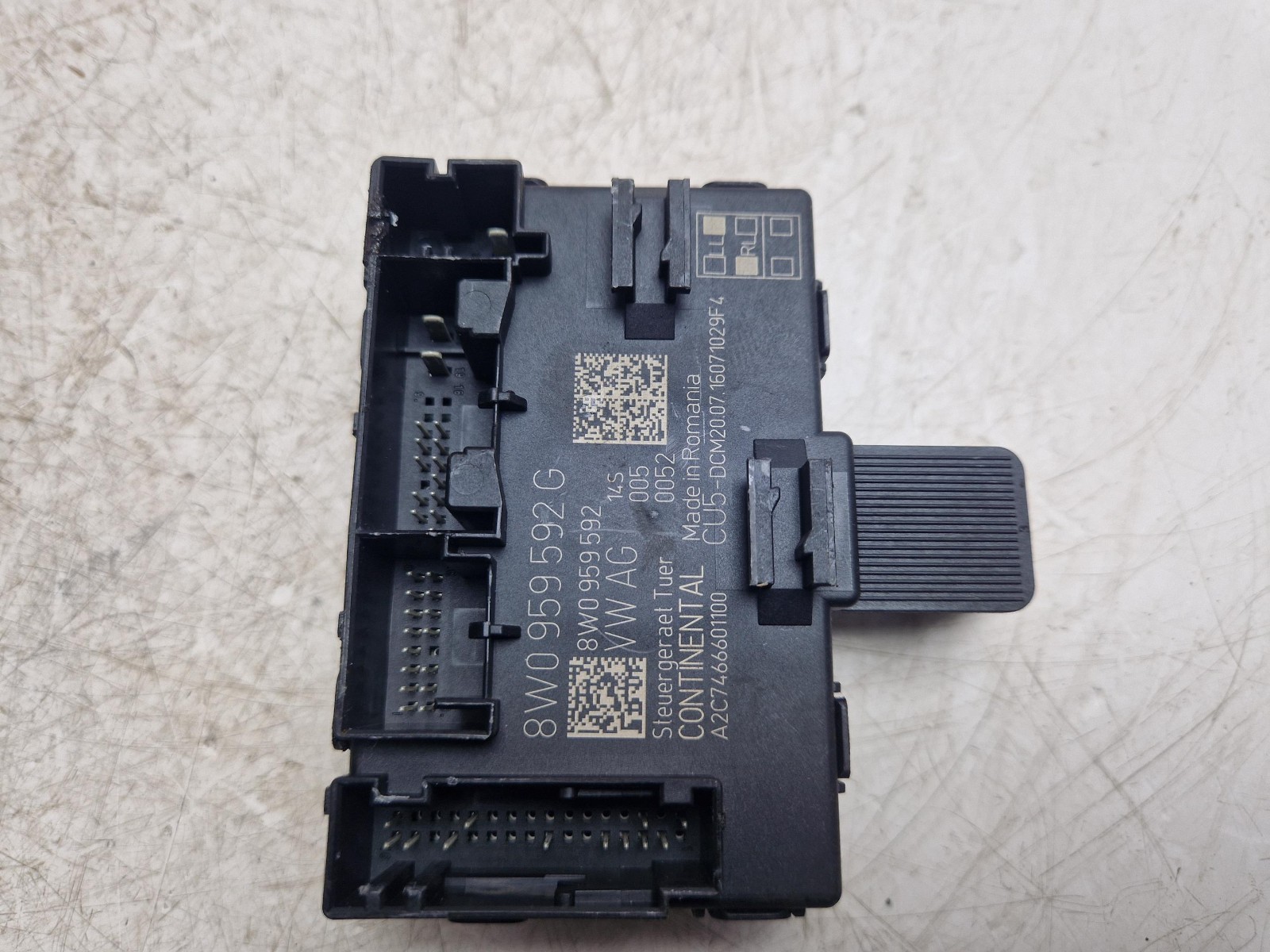 AUDI A4 DOOR CONTROL UNIT FRONT LEFT PASSENGER SIDE 8W0959592 B9 2015 – 2019